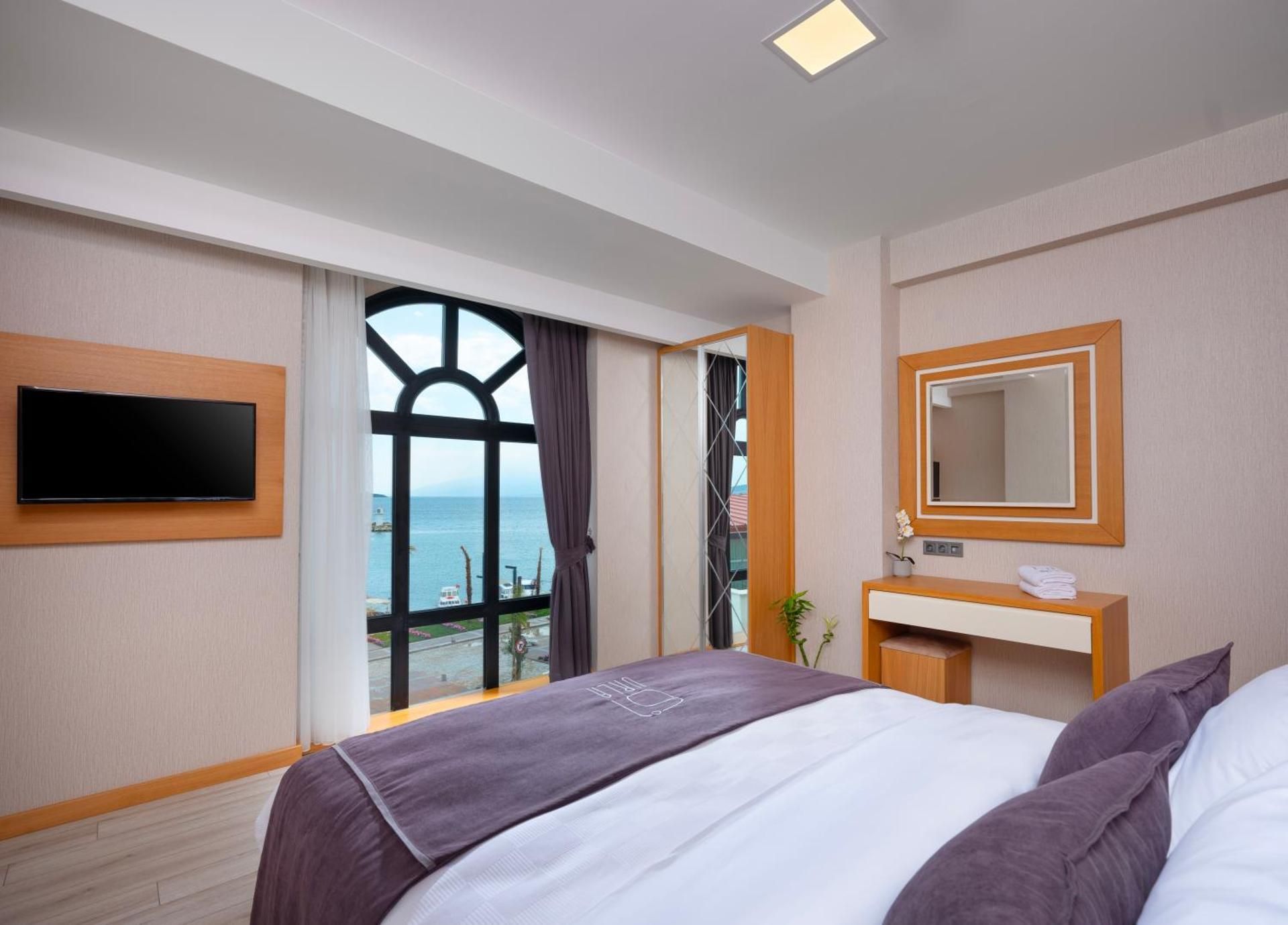 Suite with Sea View