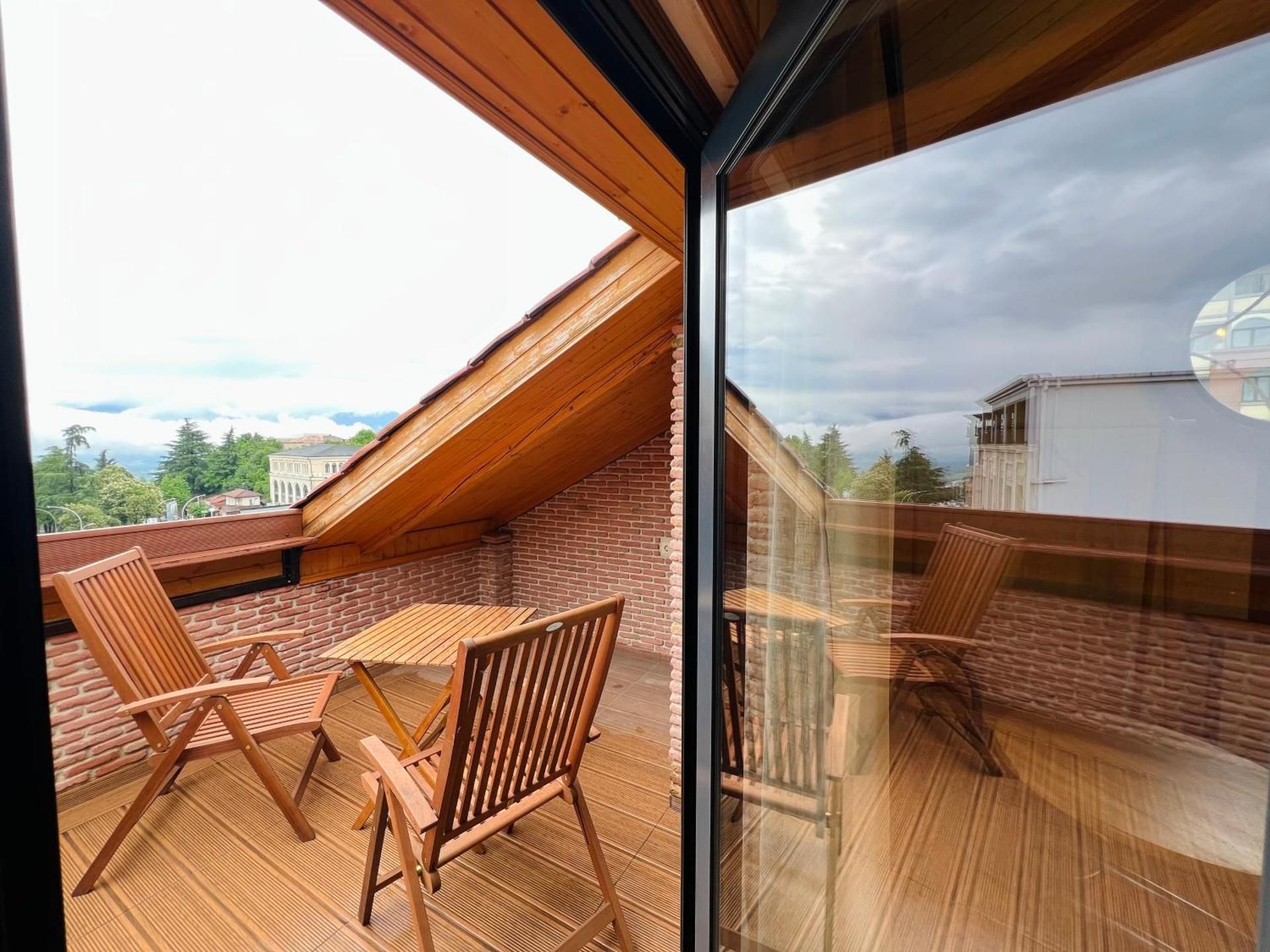 VinoOdor - ვინოოდორ Triple Room with Balcony 2