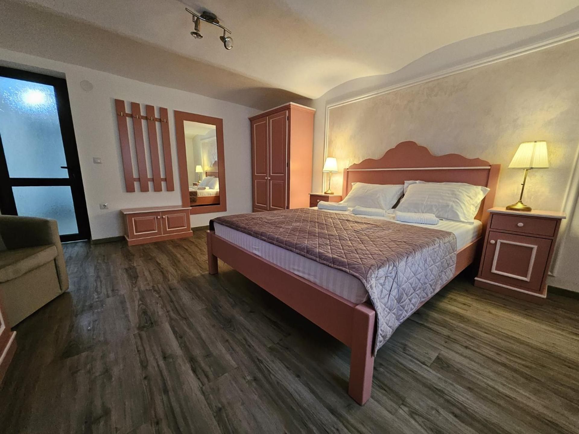 Casa Raduly DELUXE APARTMENT 2