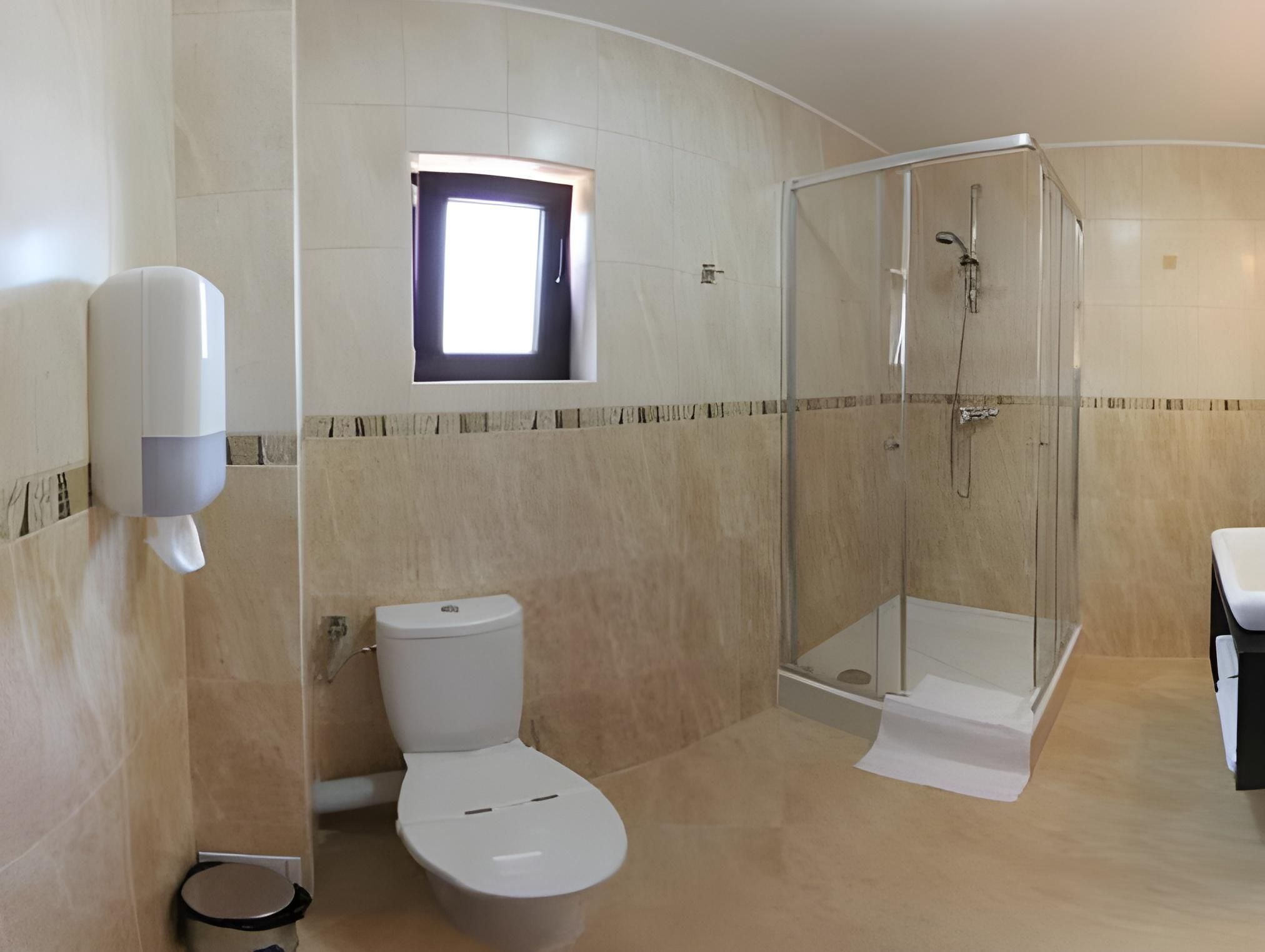 Hotel Stefani Triple Room 13