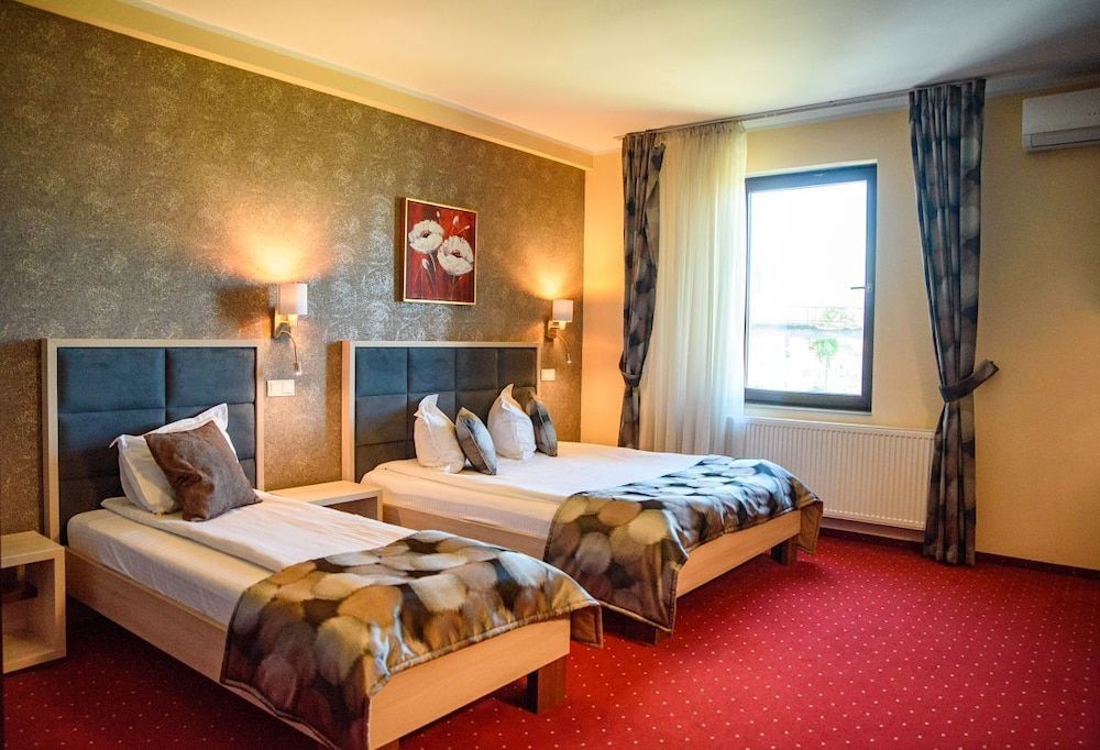 Hotel Stefani Triple Room 6