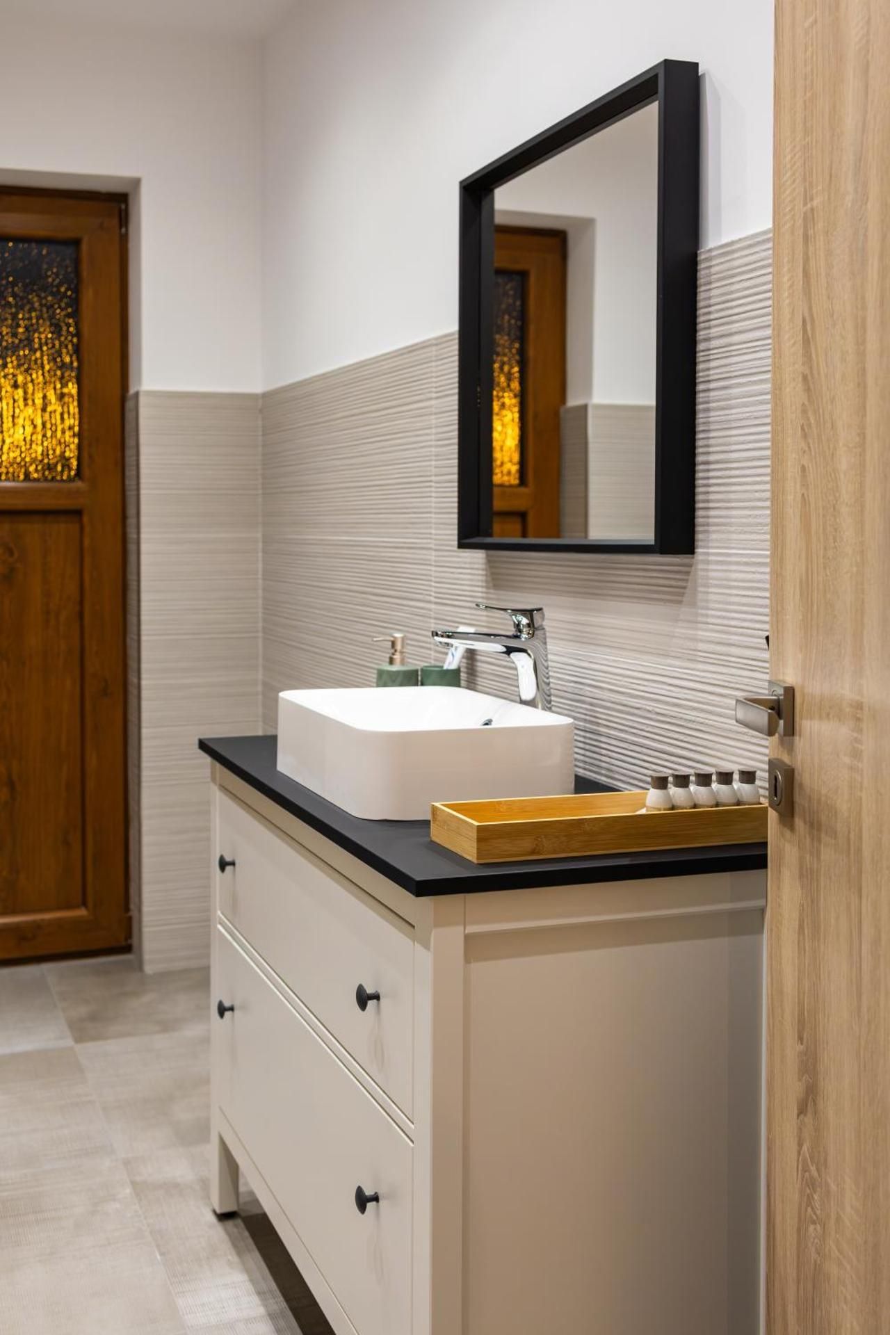 Three-Bedroom Deluxe Apartment