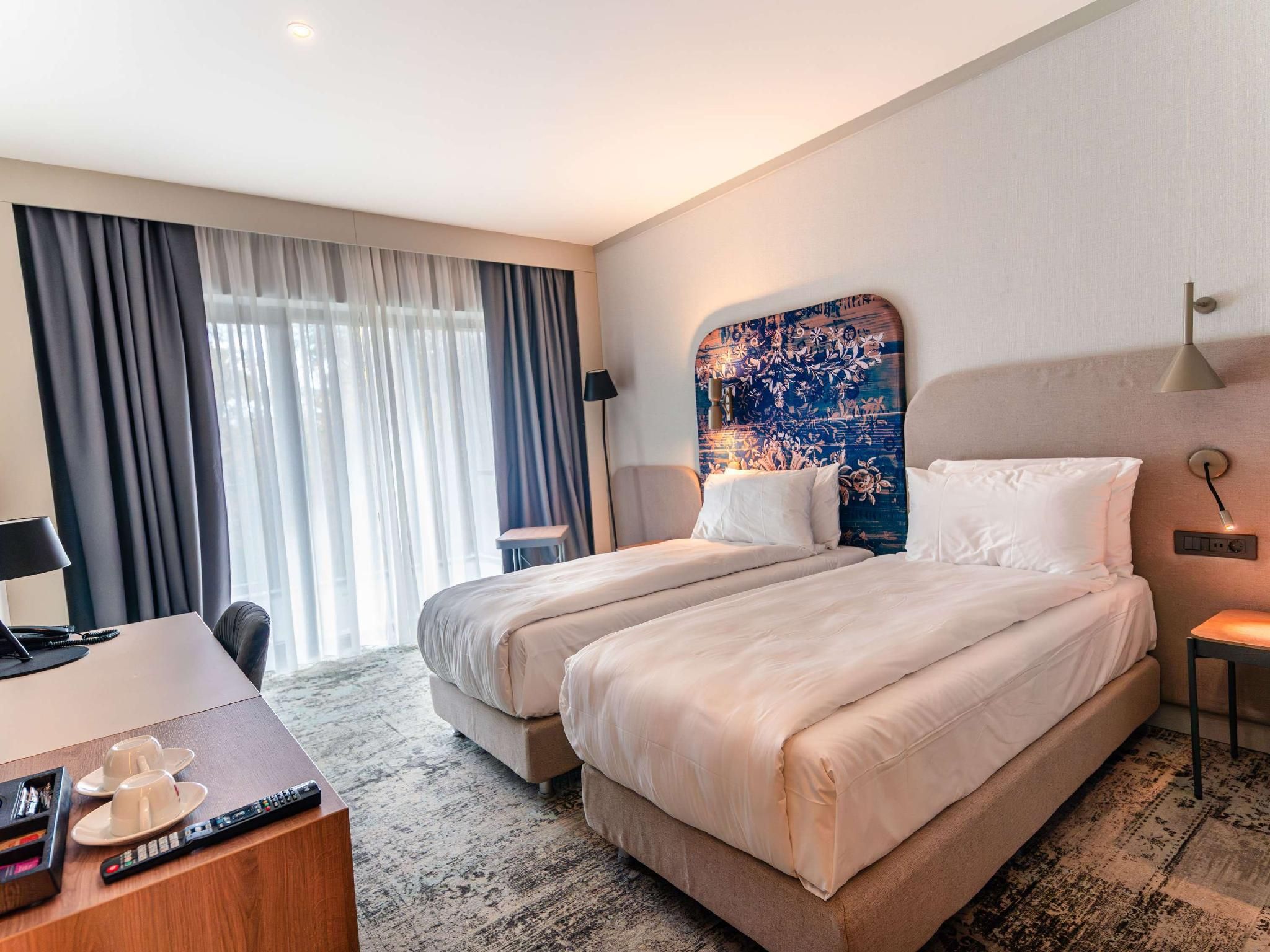 Mercure Sibiu Arsenal Classic Room With 2 Zip-Beds