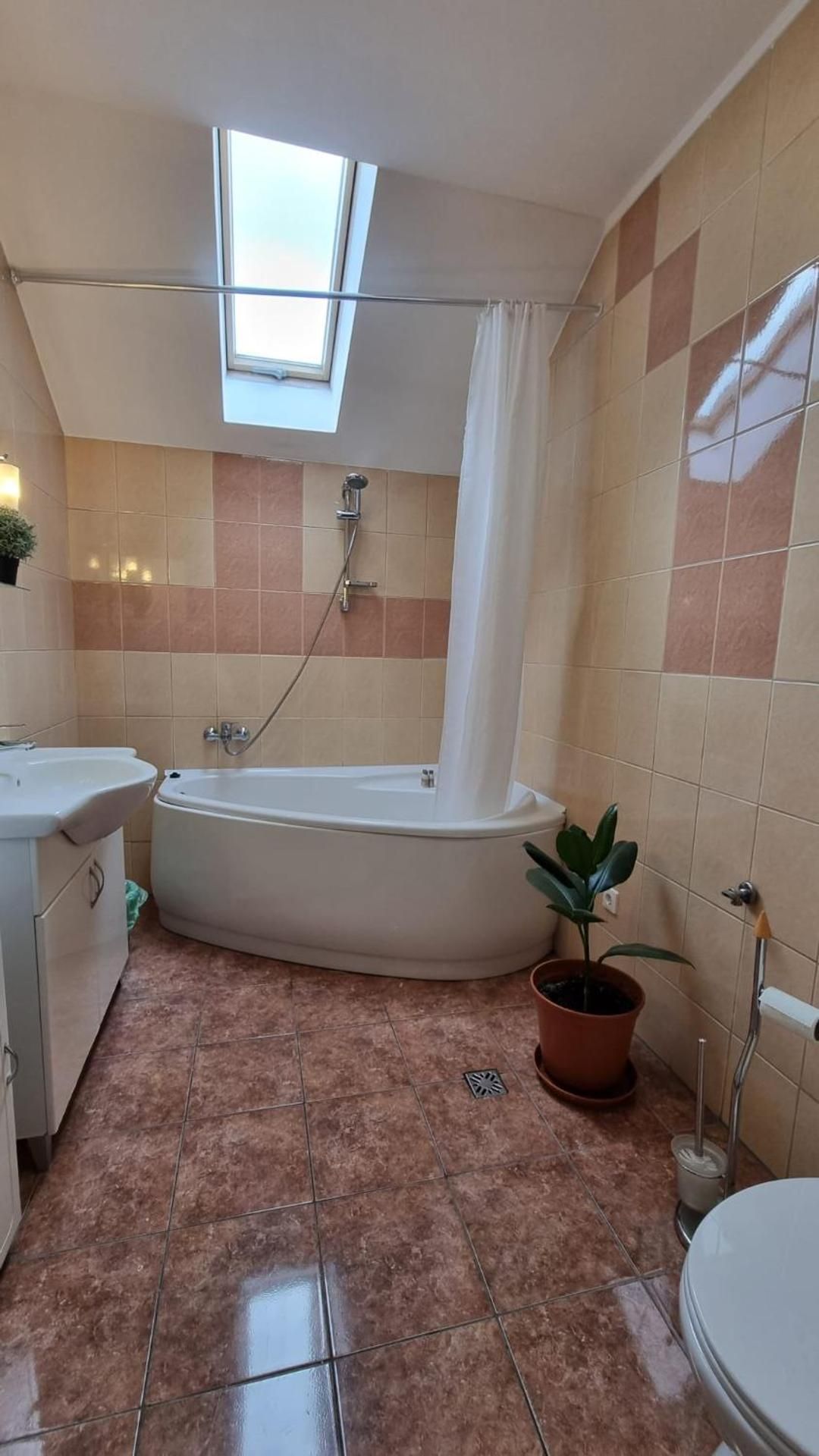 Two-Bedroom Deluxe Apartment with Balcony