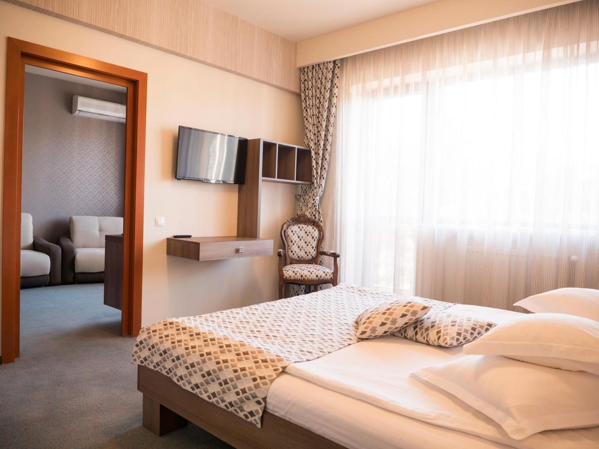 Deluxe King Suite with Sofa Bed