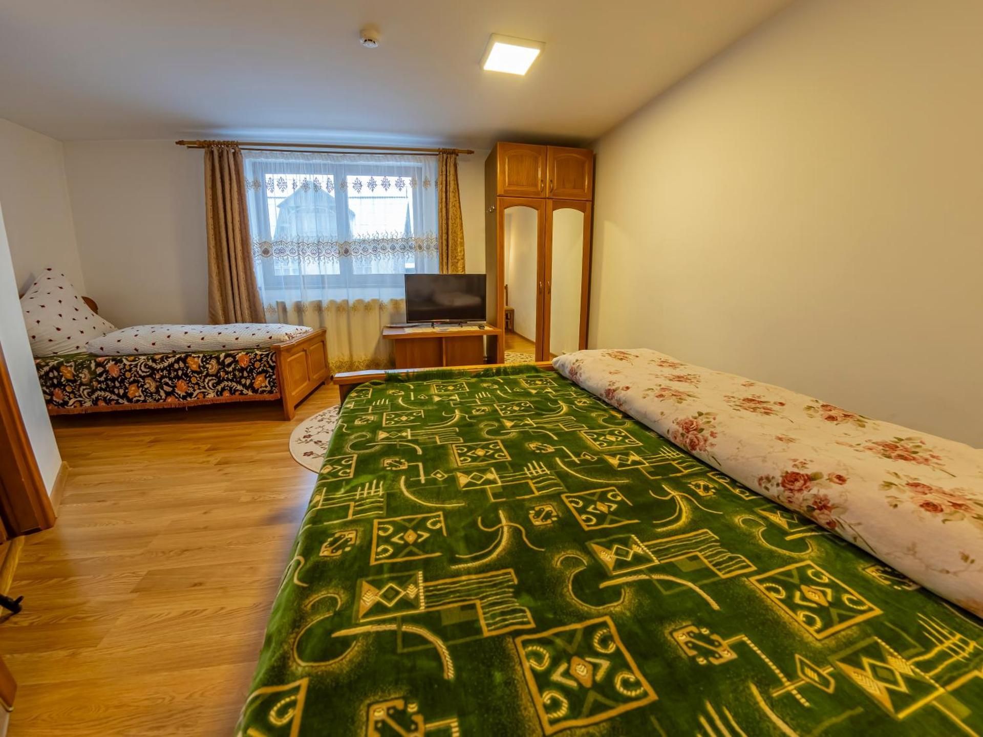Triple Room with Shared Bathroom