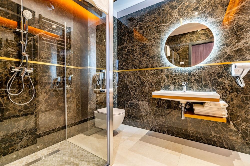 PRESTIGE PLAZA Double Room, Courtyard View 2