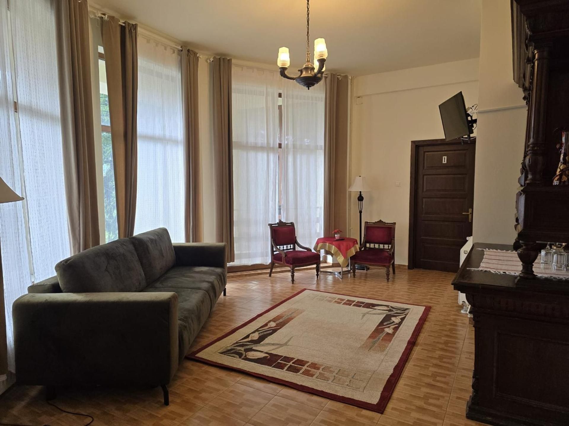 Deluxe One-Bedroom Apartment with Garden View