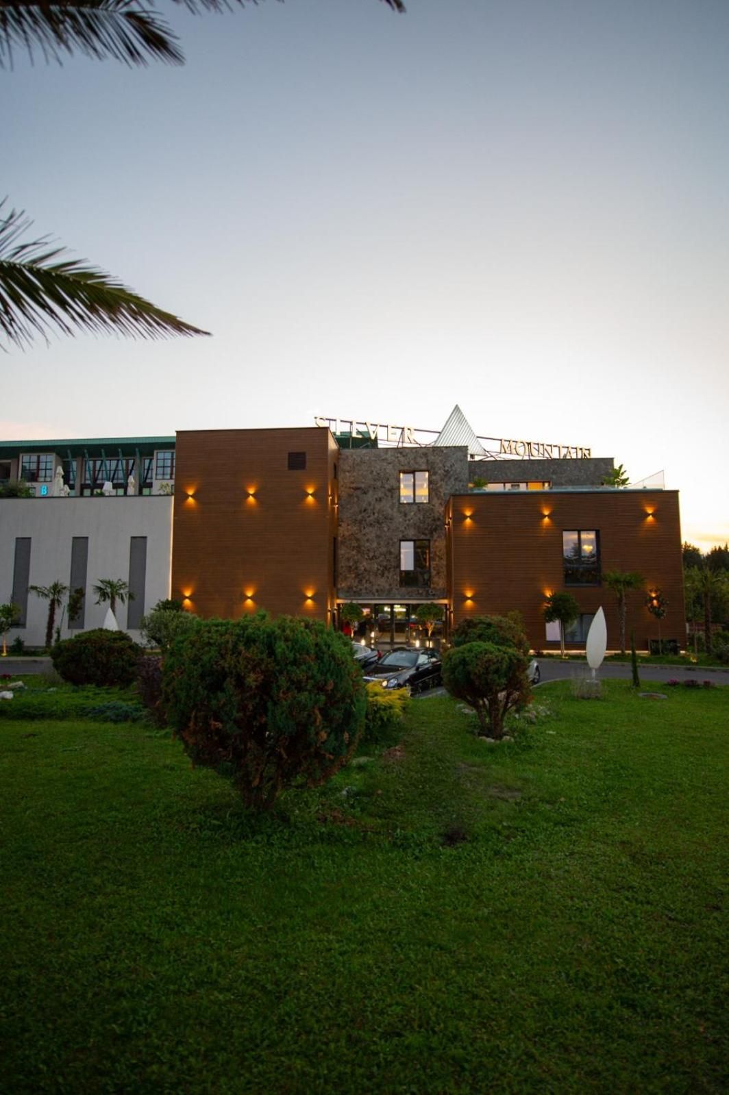 Elexus Poiana Brasov