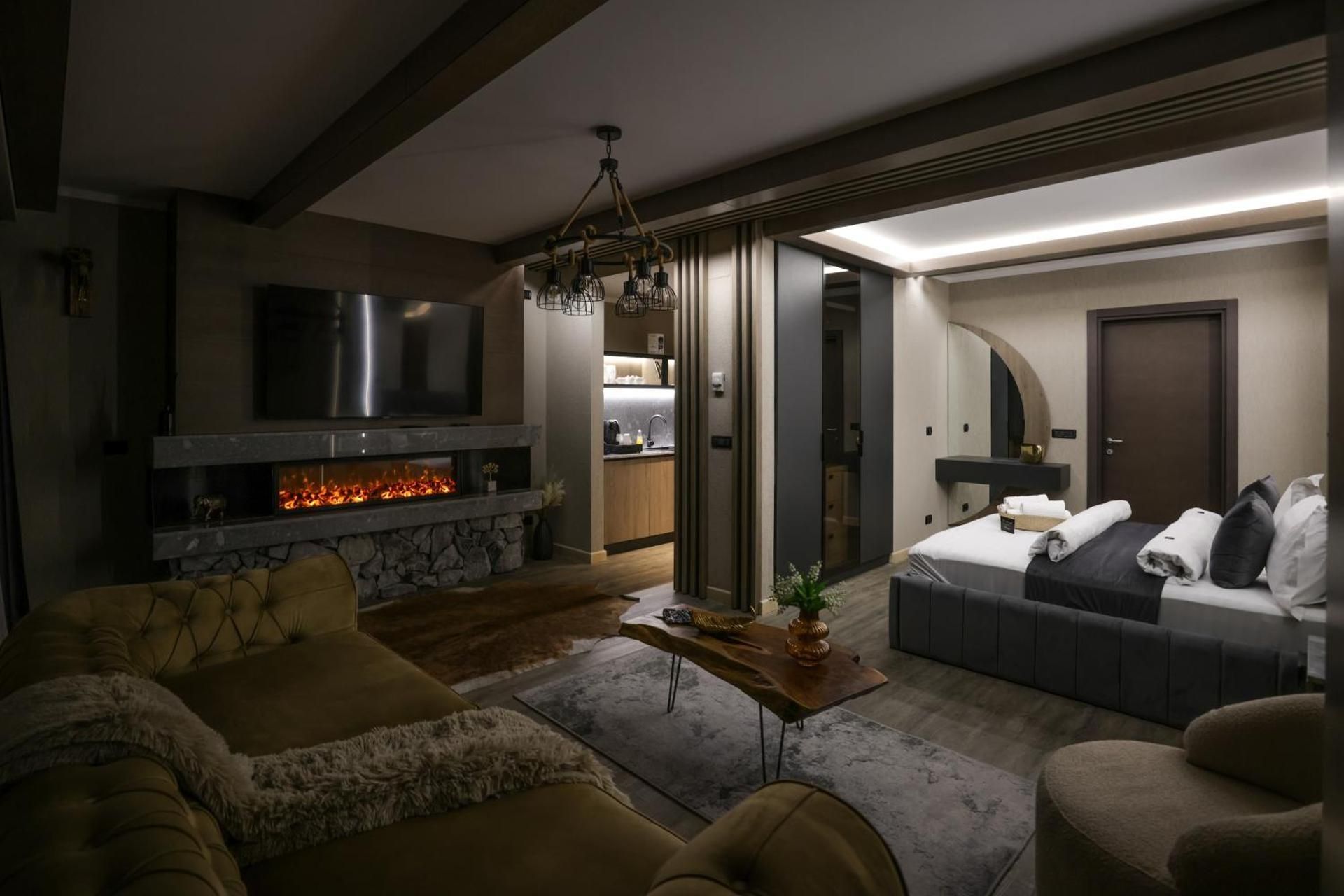 Elexus Chalet