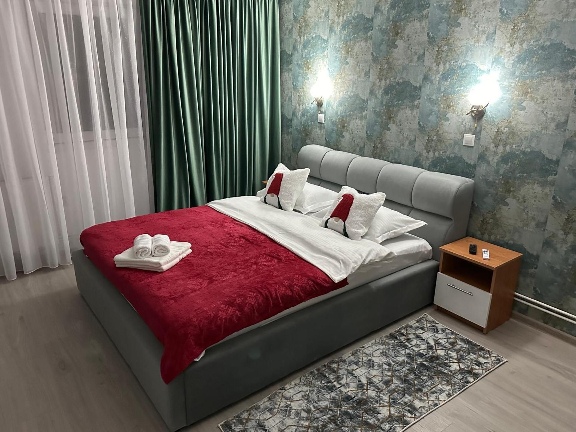 Deluxe Room (2 Adults + 1 Child)