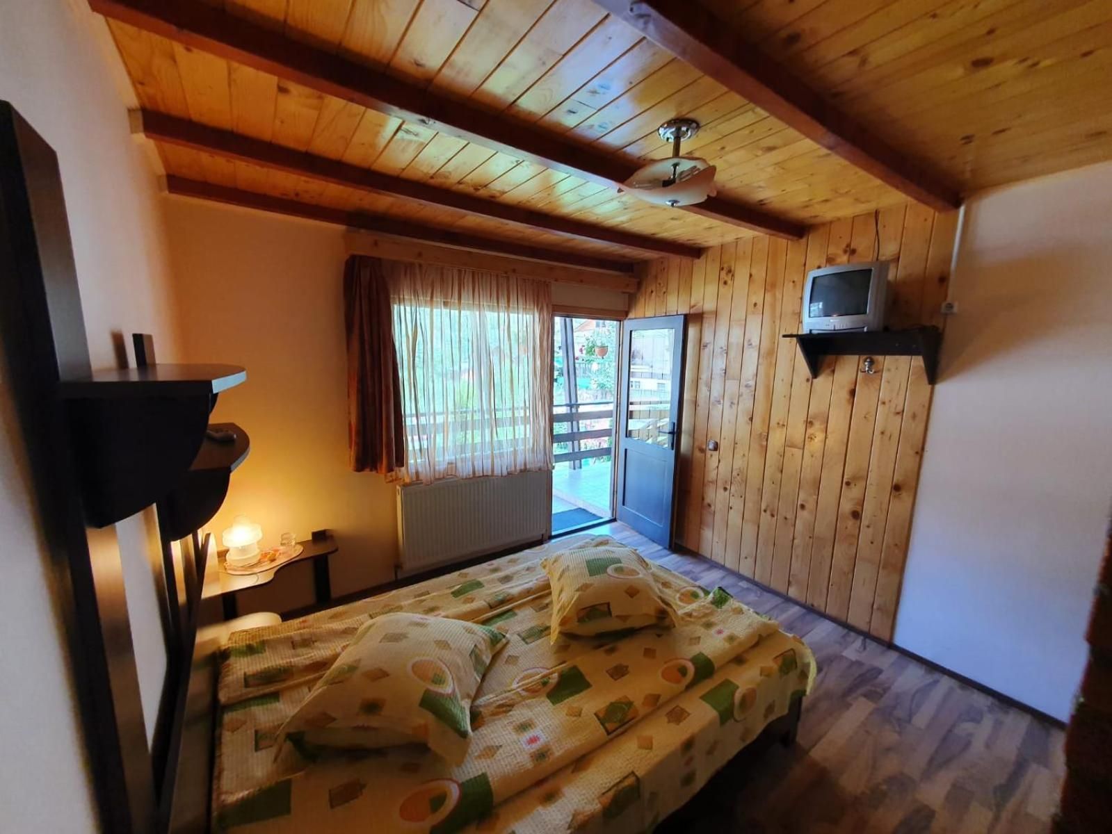 Double Room with Mountain View