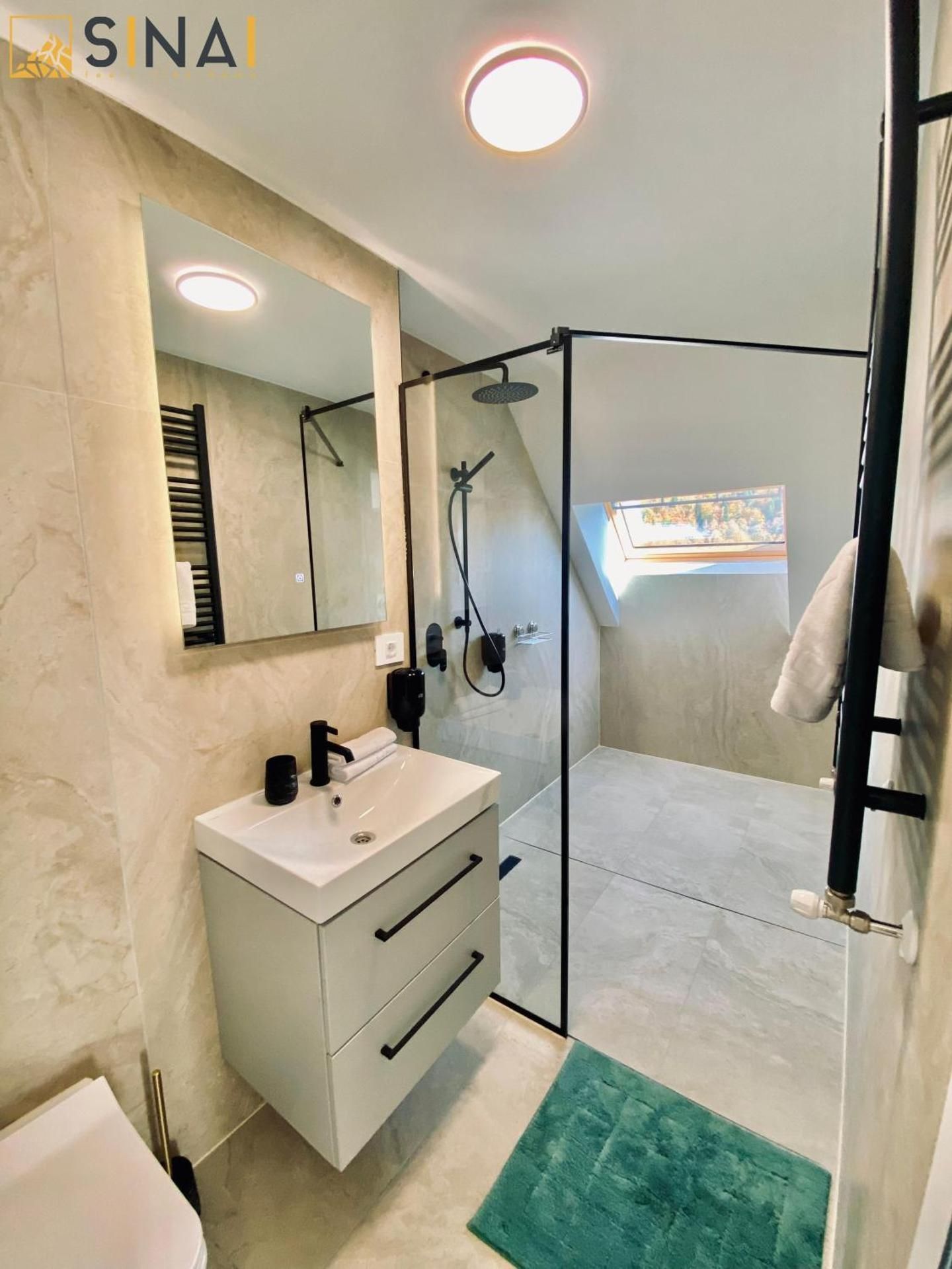 Two-Bedroom Deluxe Apartment