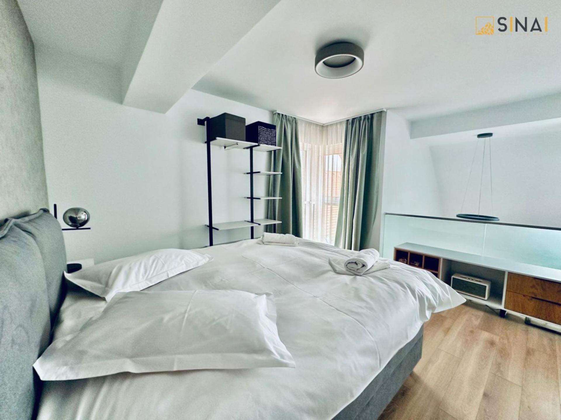 Two-Bedroom Deluxe Apartment with Balcony