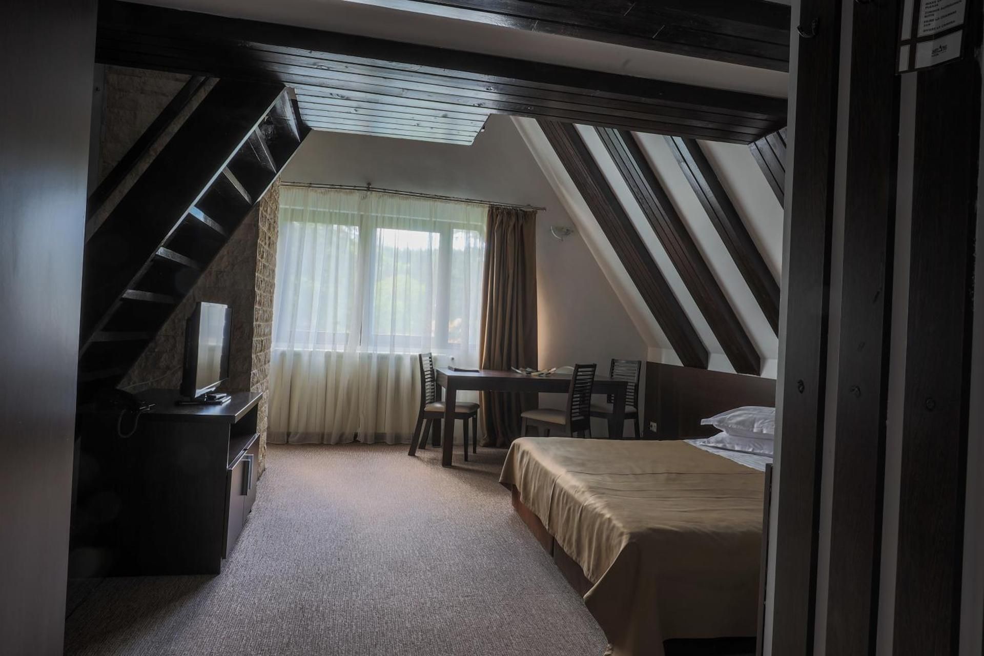 Hotel Smart Suite with Garden View 3