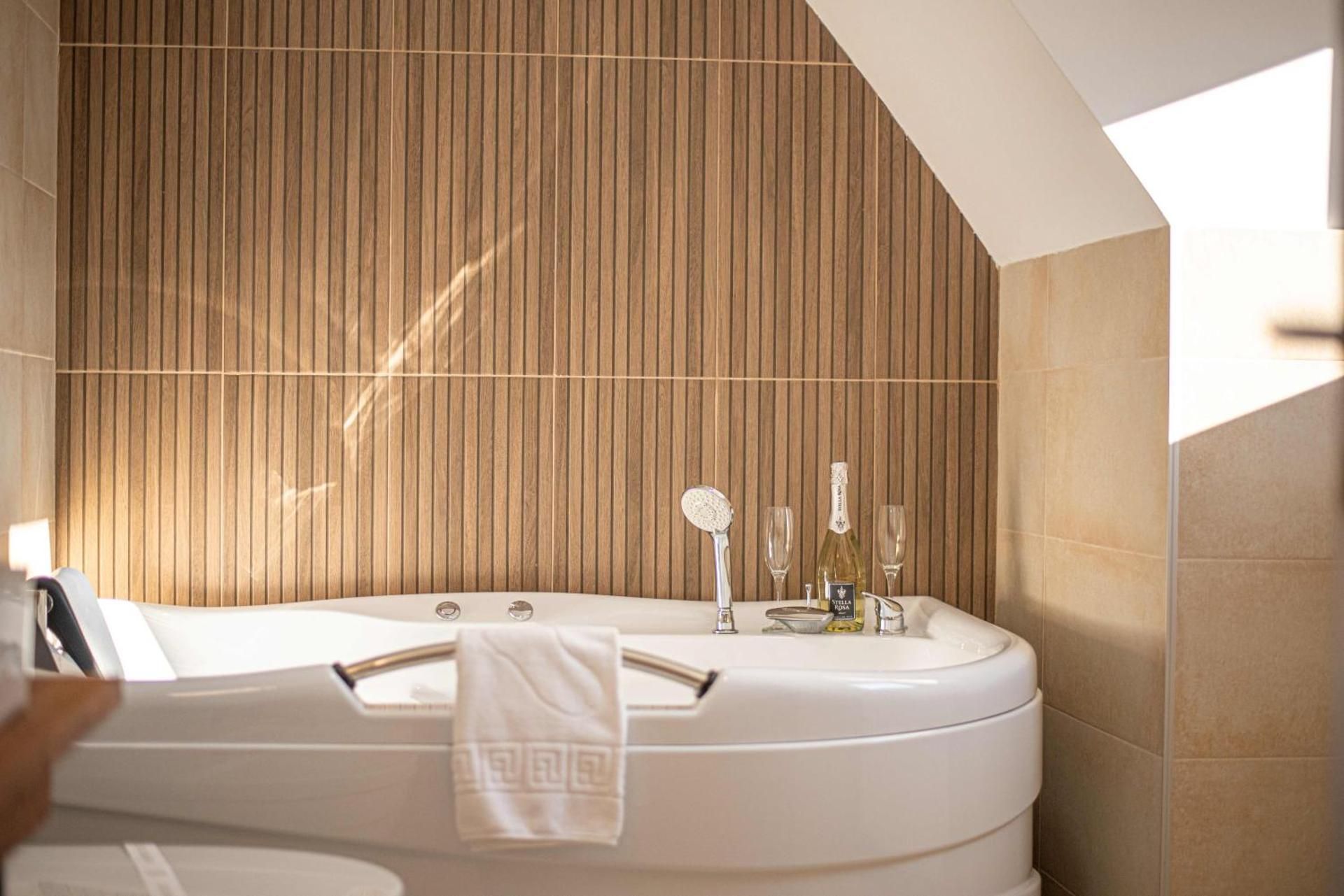 Suite with Mountain View