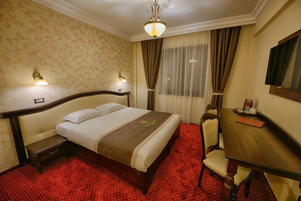 Magus Hotel Deluxe Double Room