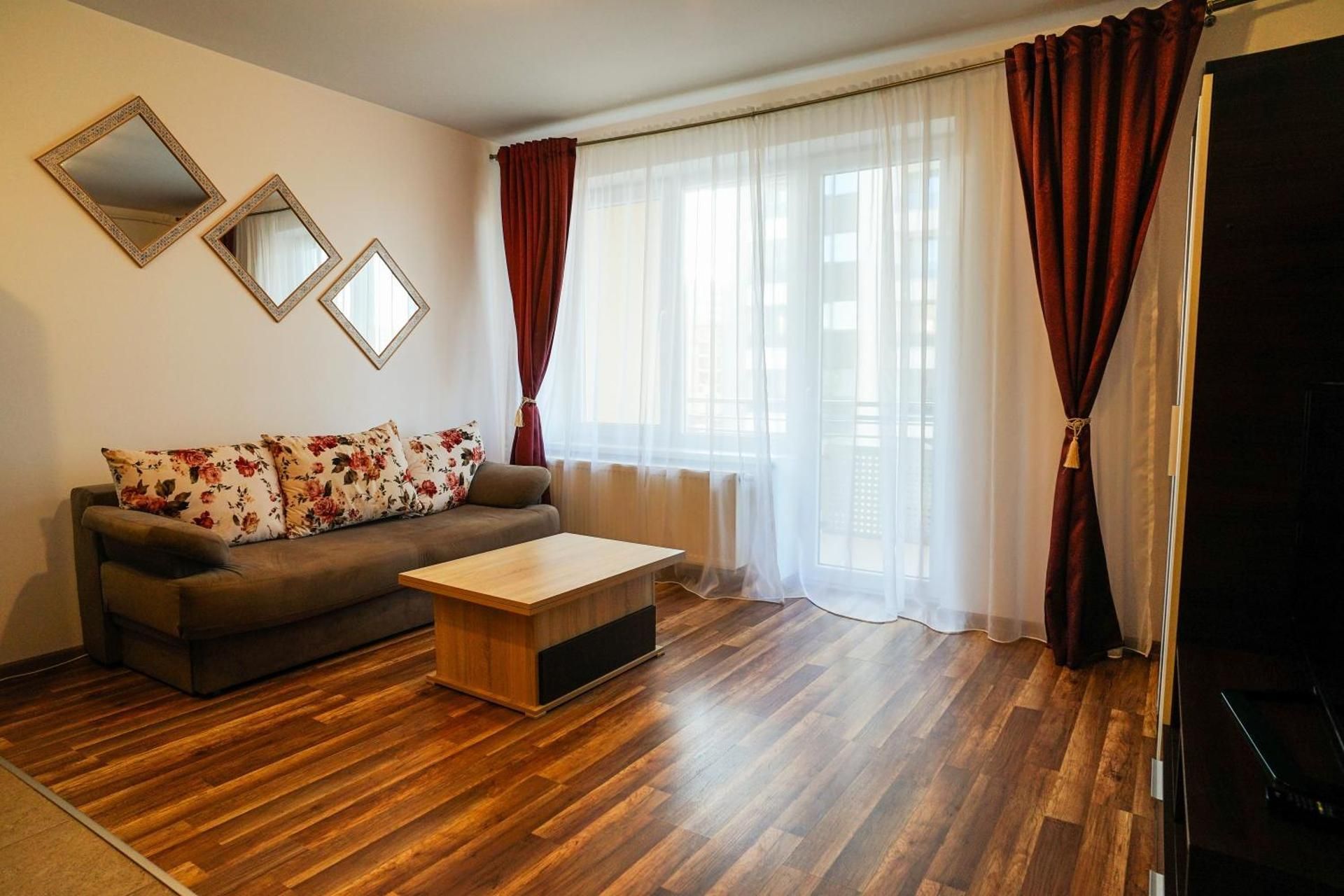 Studio Apartment with Balcony