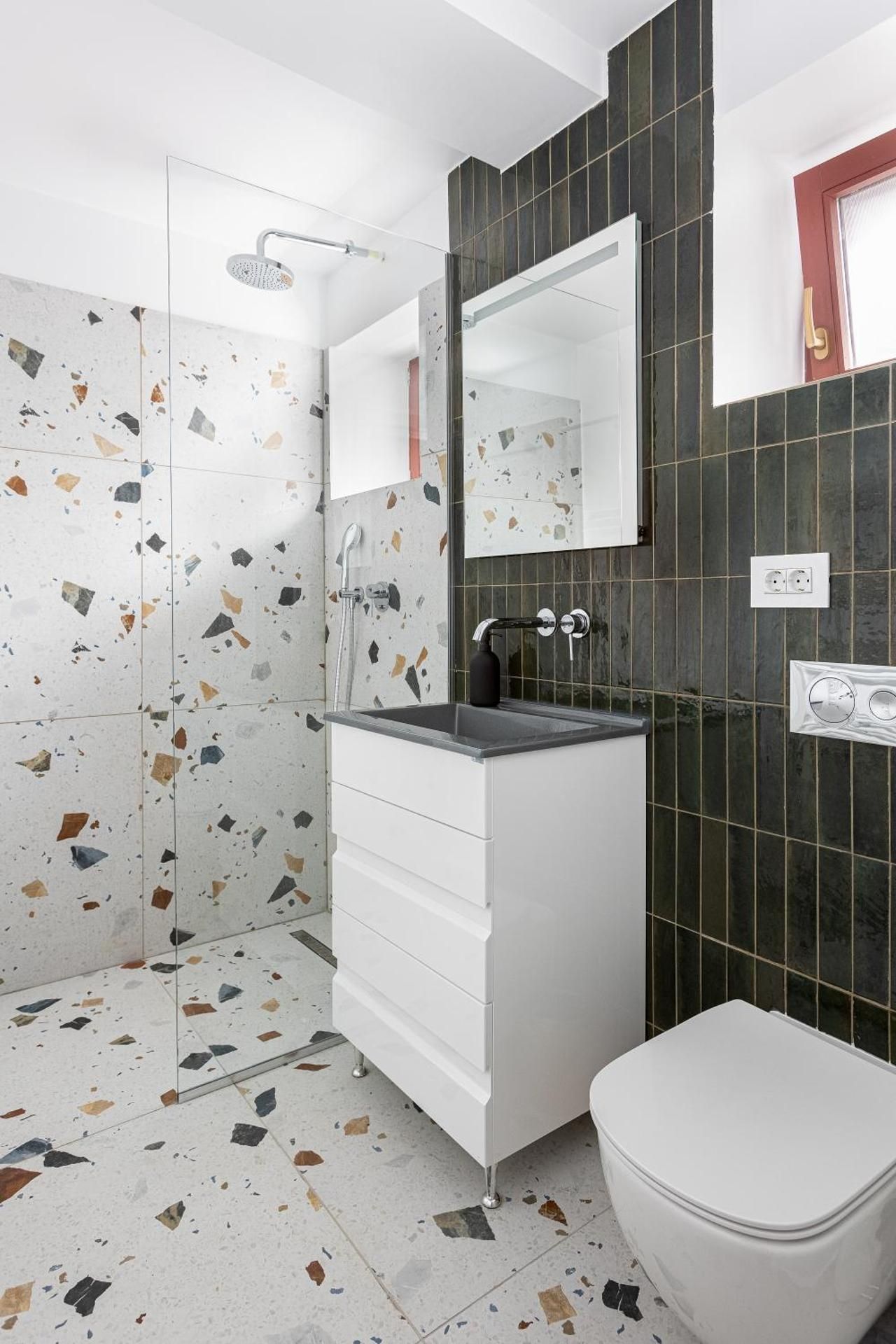 Two-Bedroom Apartment with AC