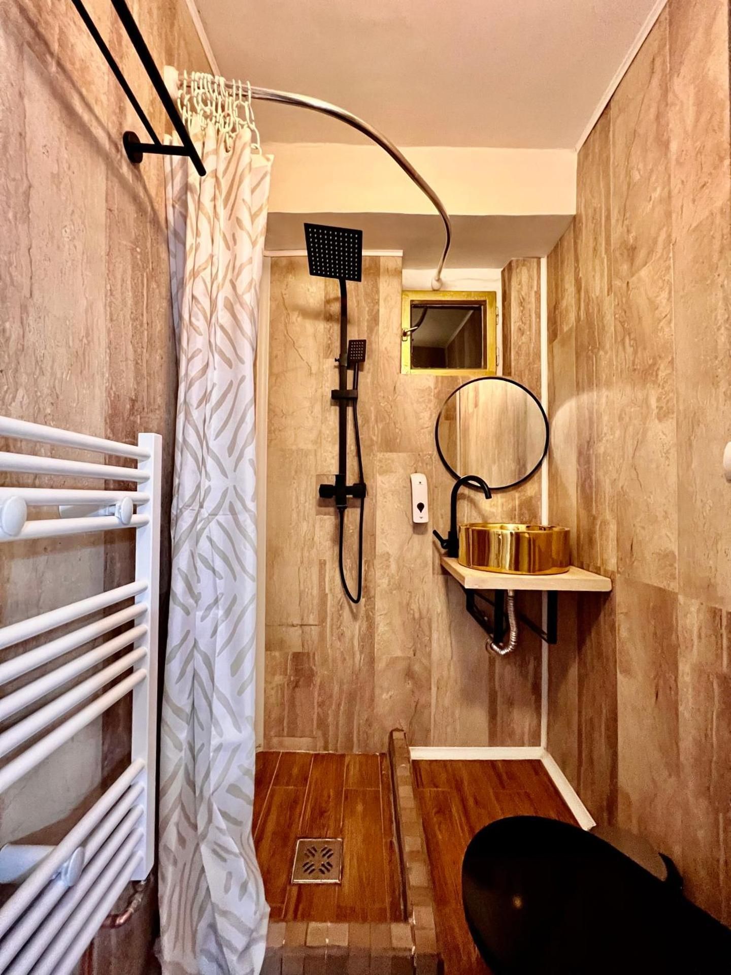 Comfort Triple Room with Shower
