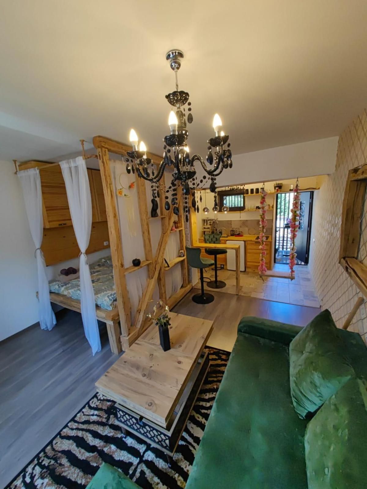 Deluxe Two-Bedroom Apartment with Garden View