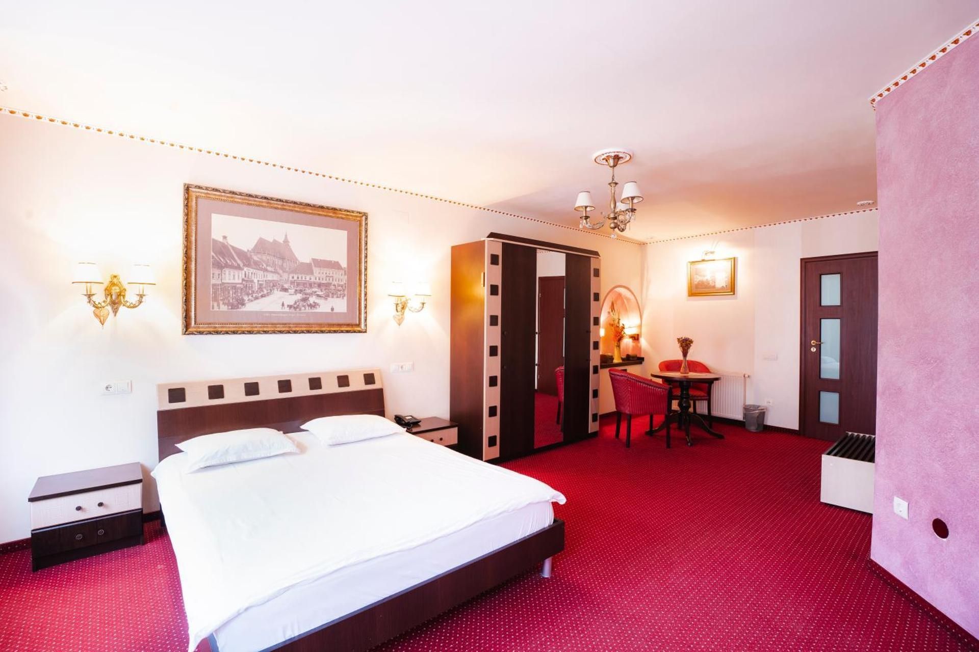 Natural Palace Superior King Room