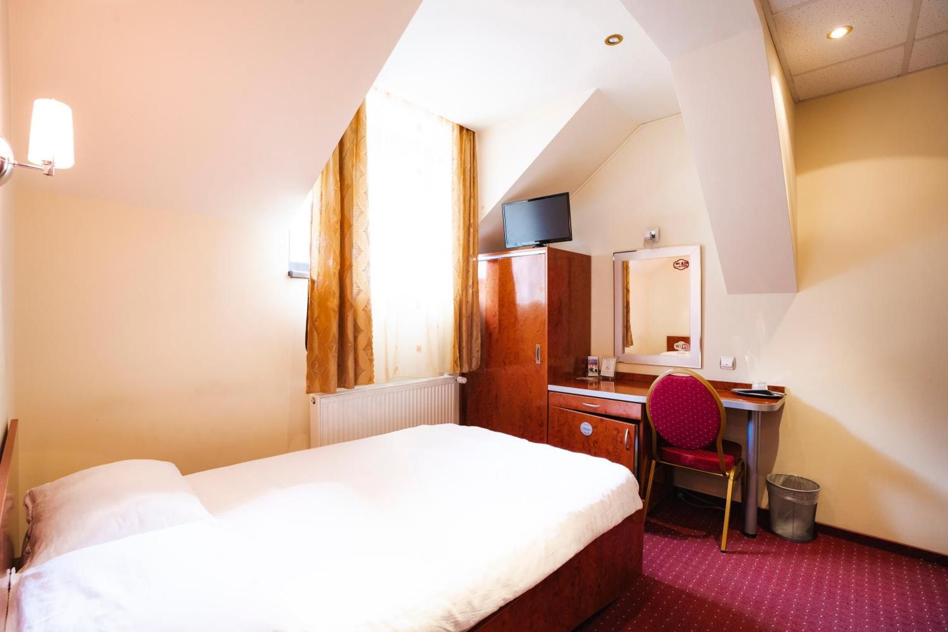 Natural Palace Double Room