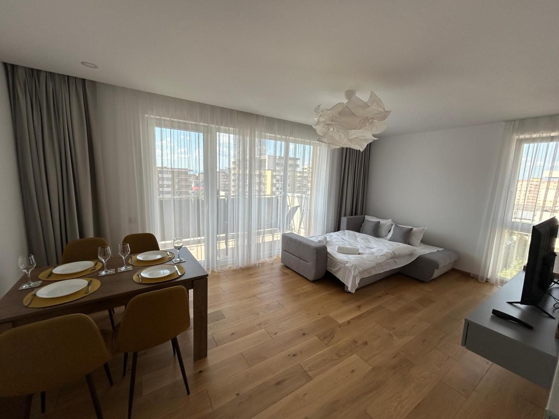Apartment with Park View