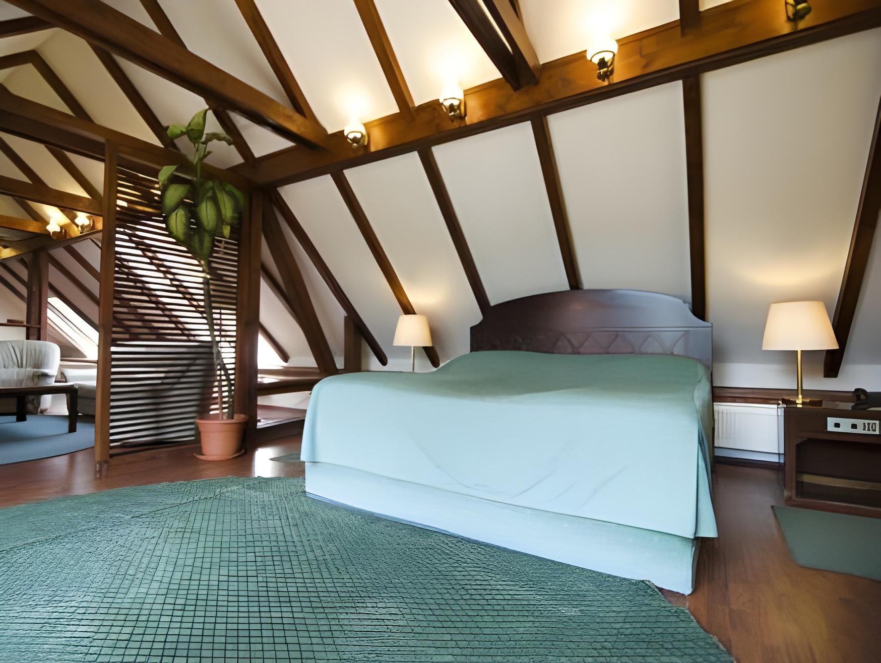 Curtea Brasoveana Suite (4 Adults)