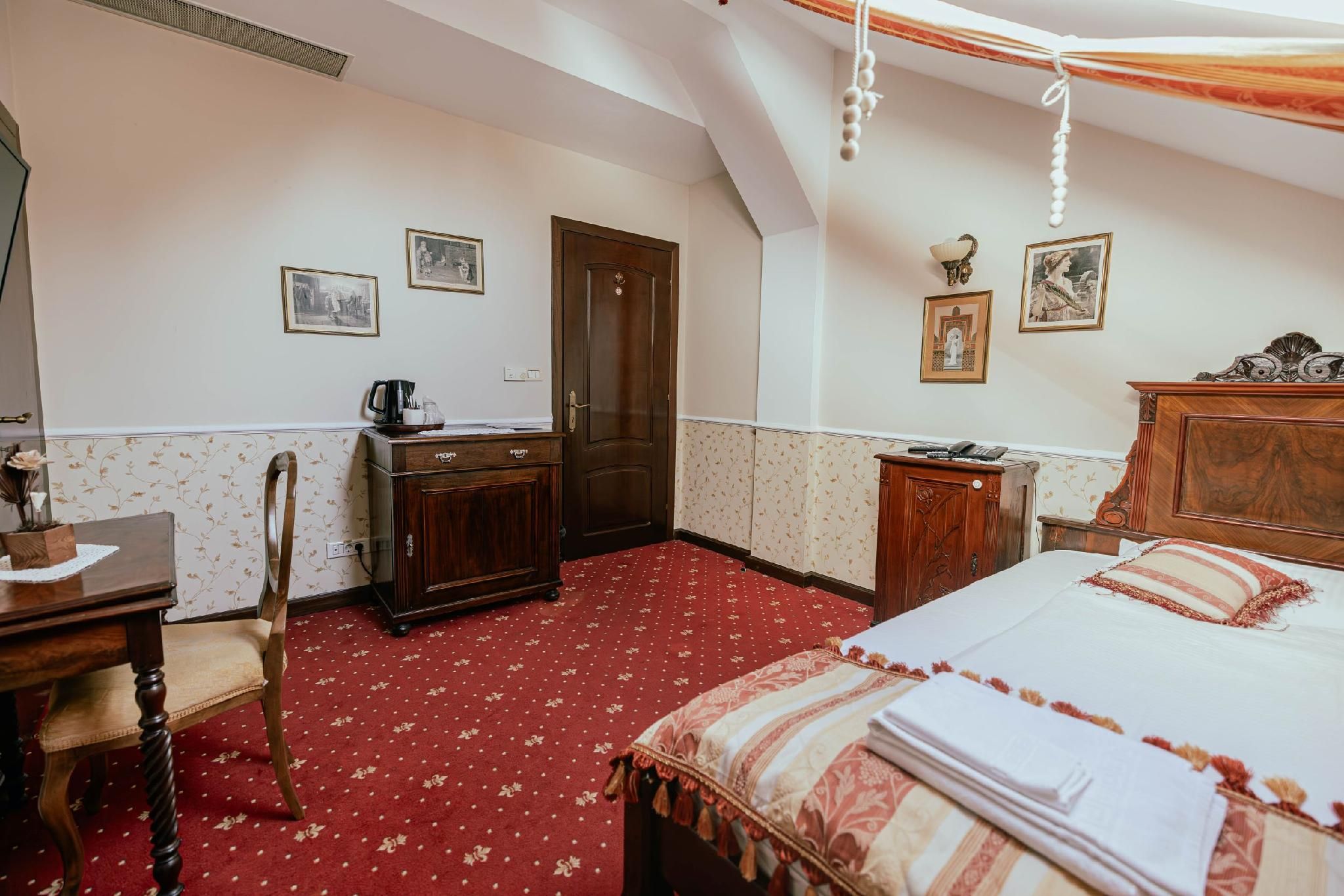 Standard Single Room