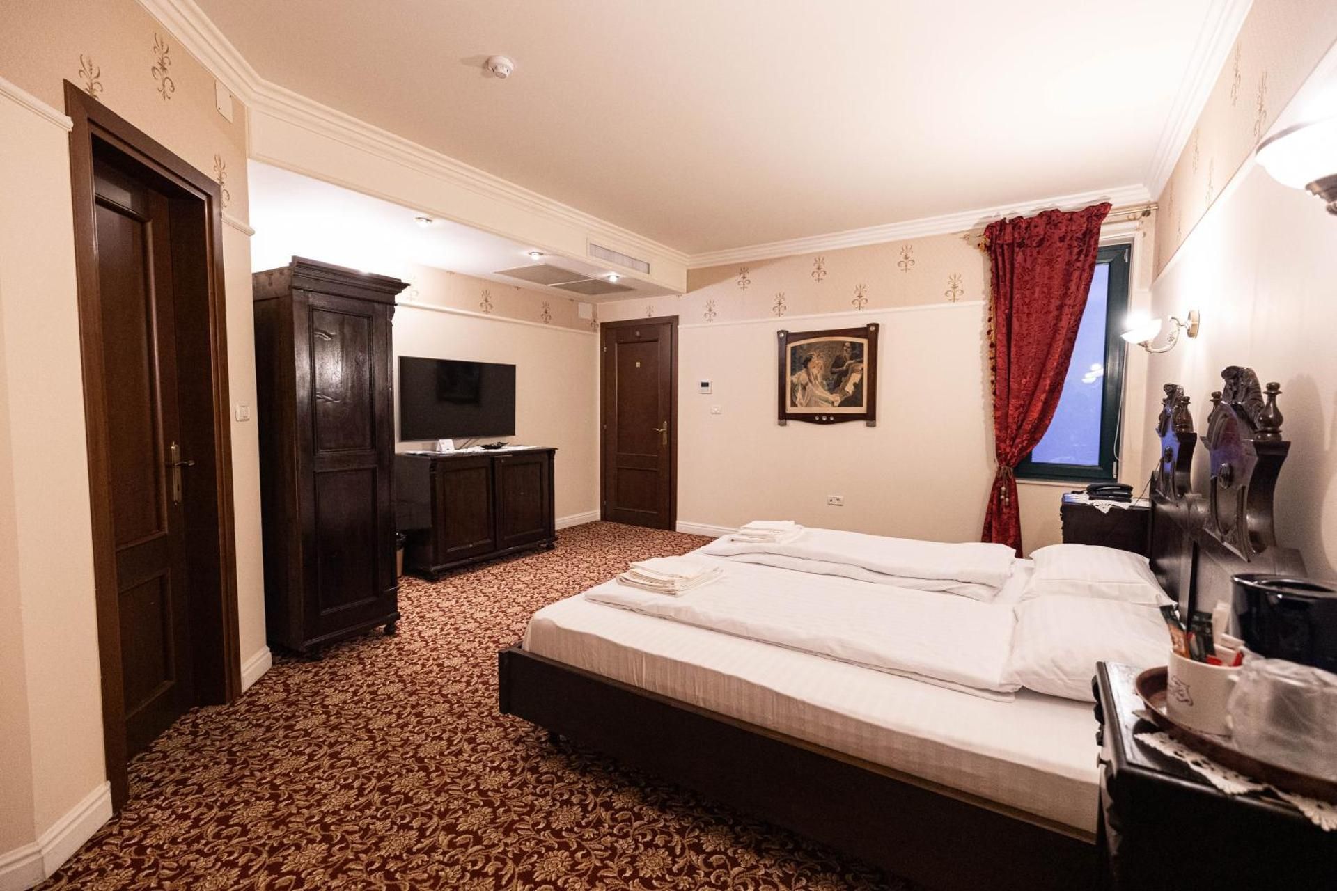 Superior Double Room with Sofa Bed