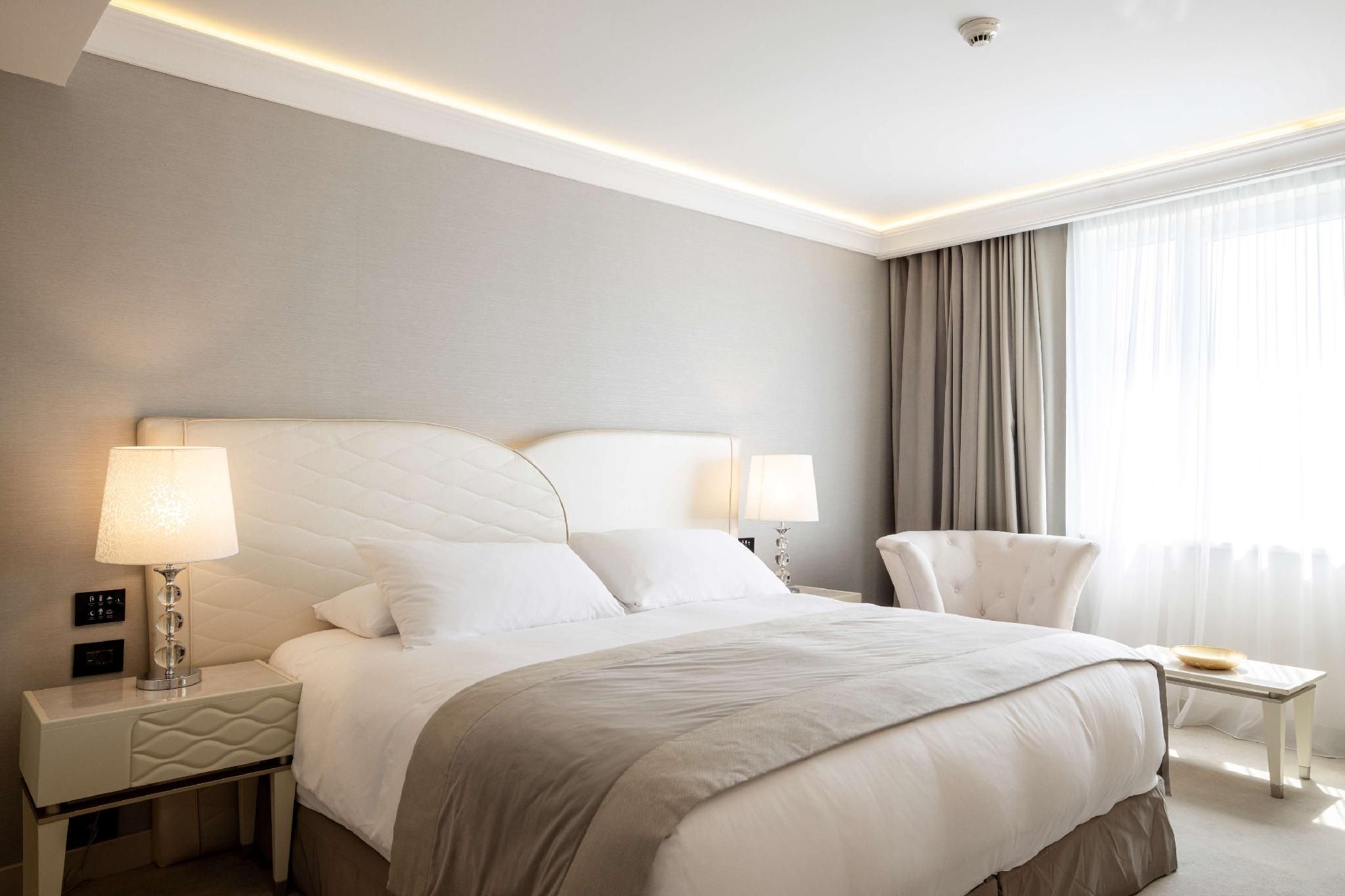 King Guest Room
