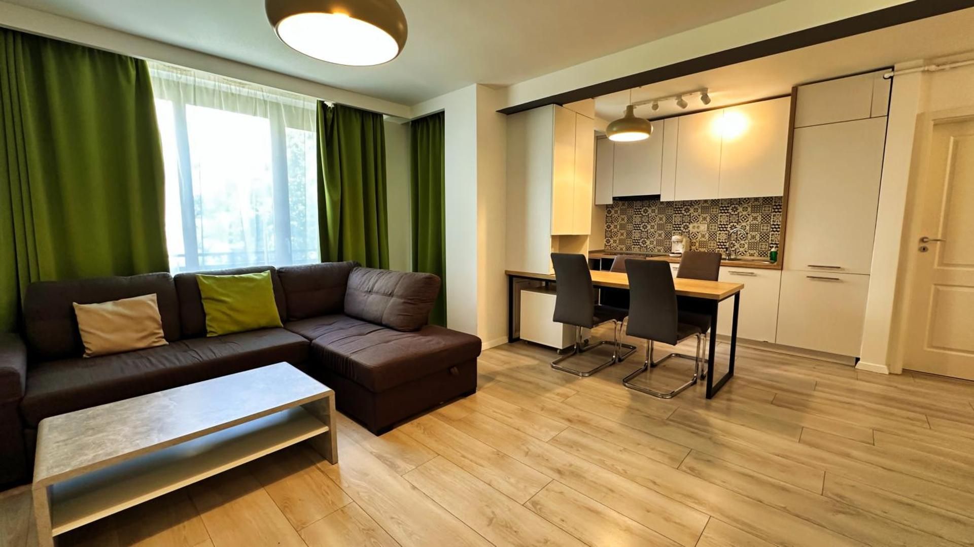 Superior One-Bedroom Apartment with Balcony