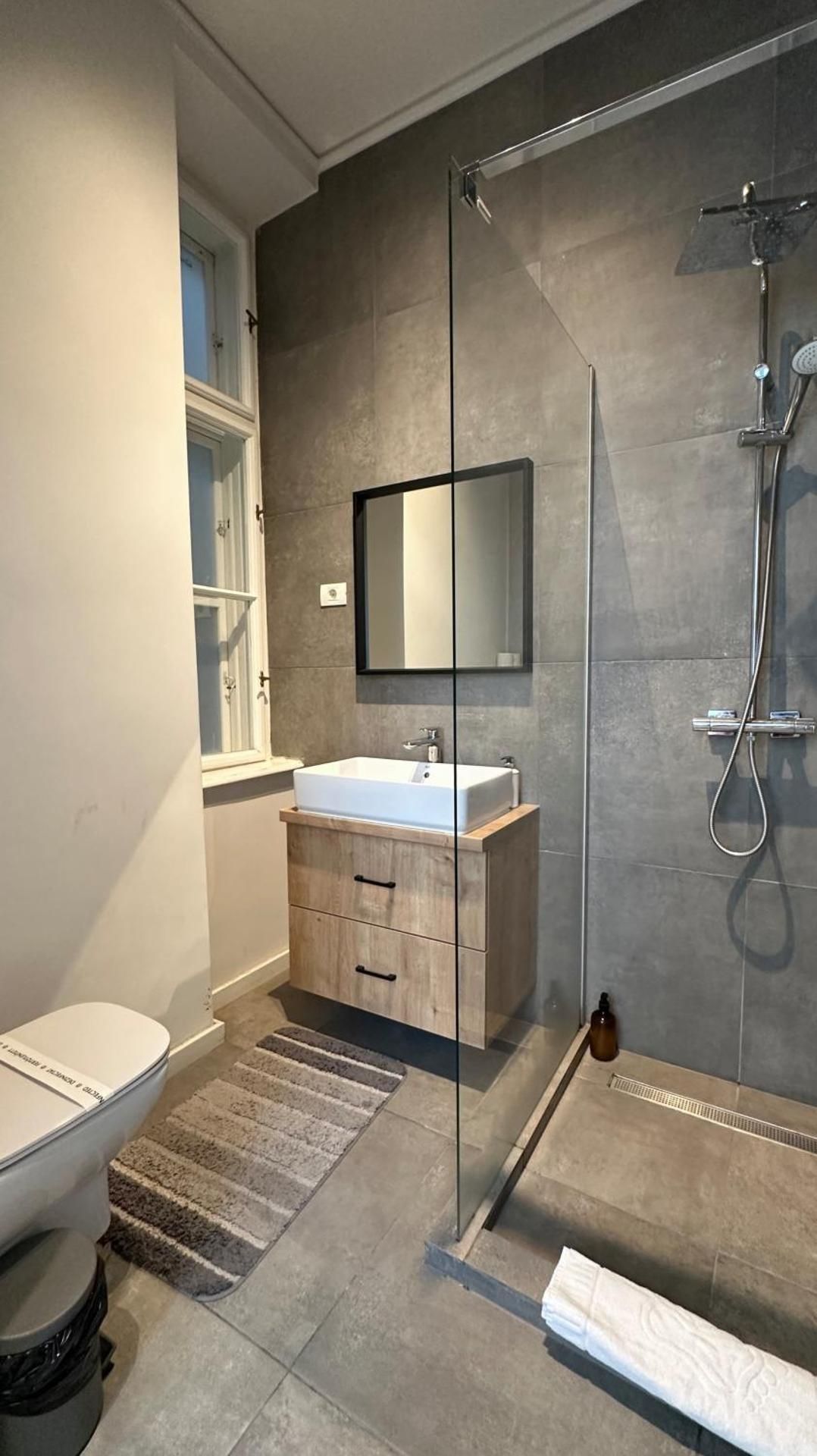One-Bedroom Family Apartment