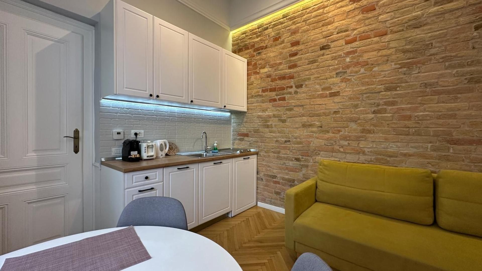 One-Bedroom Family Apartment