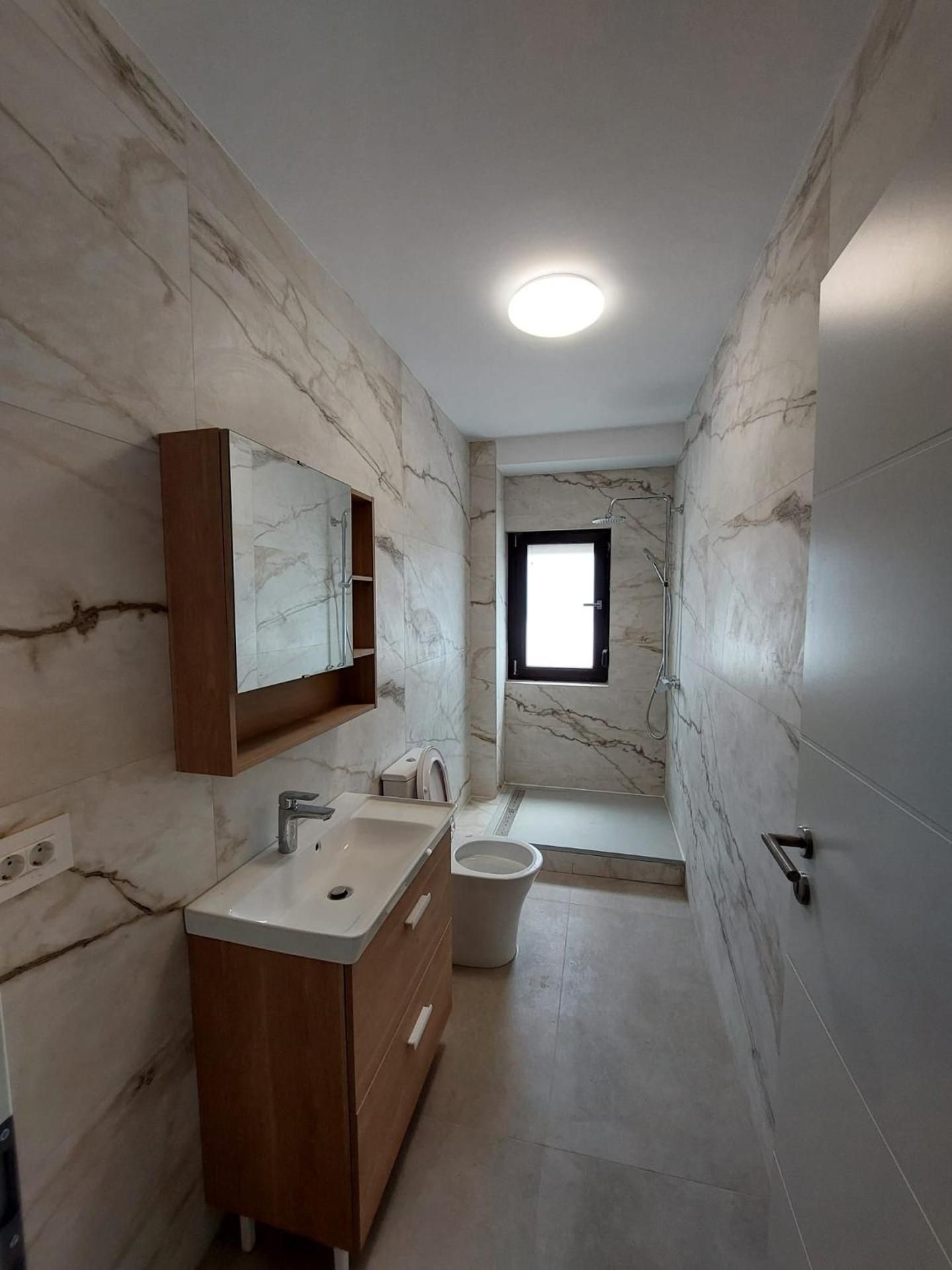 Deluxe Room (2 Adults + 1 Child)