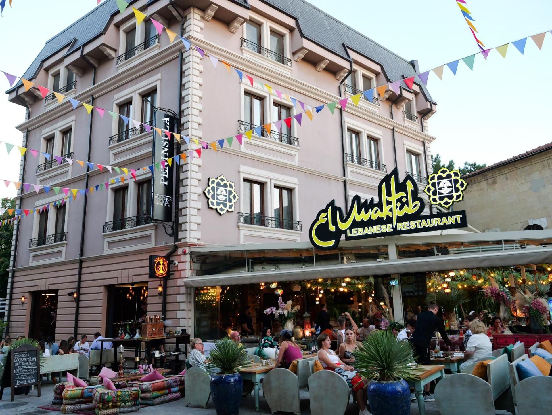Peninsula Boutique Hotel