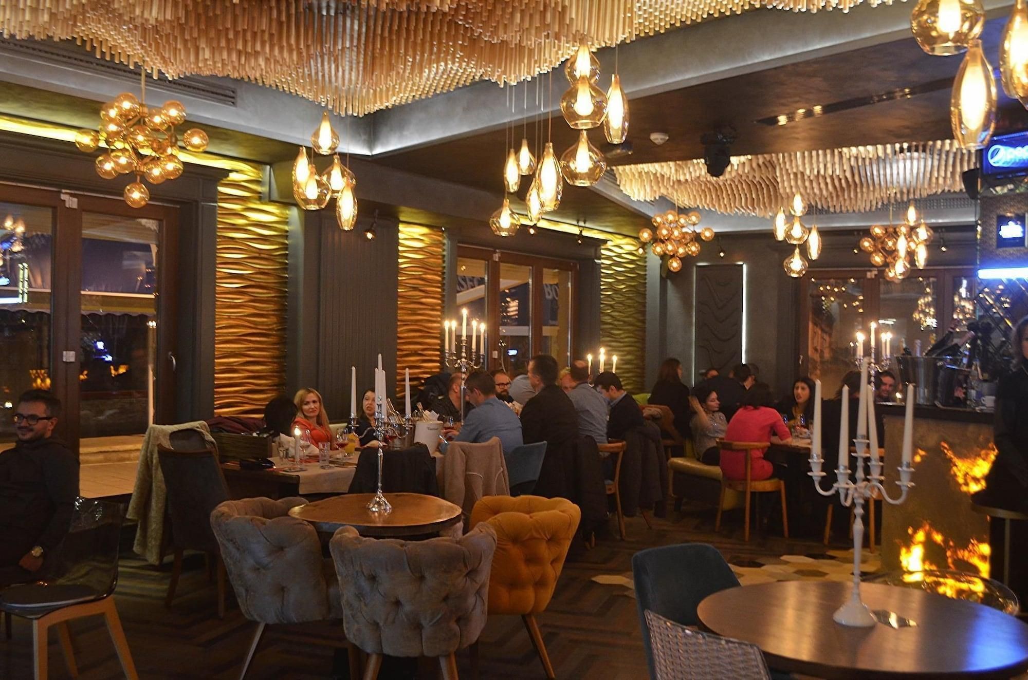 Peninsula Boutique Hotel