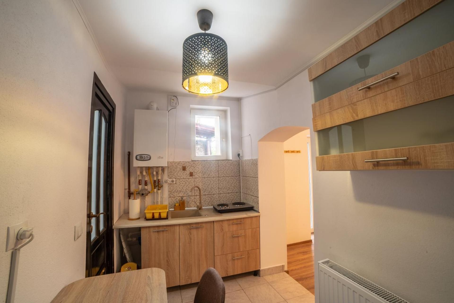 Gloria Apartments One-Bedroom Apartment 3