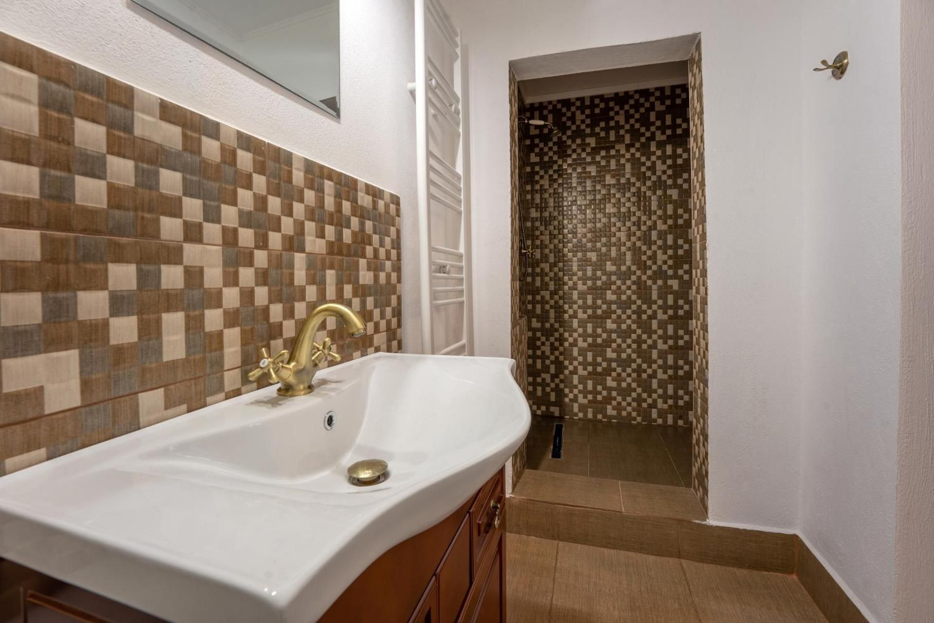 Gloria Apartments Quadruple Room 2