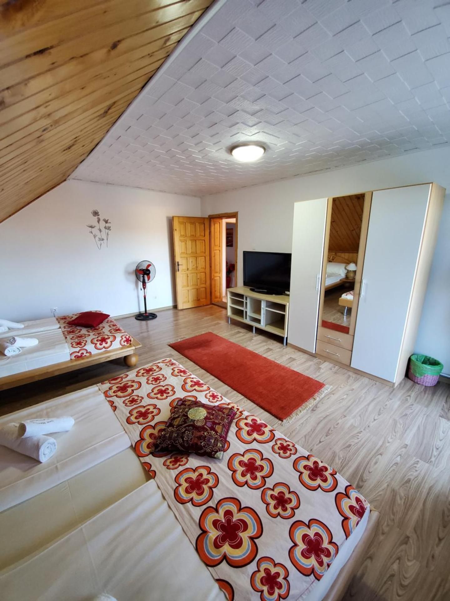 Superior Twin Room with City View