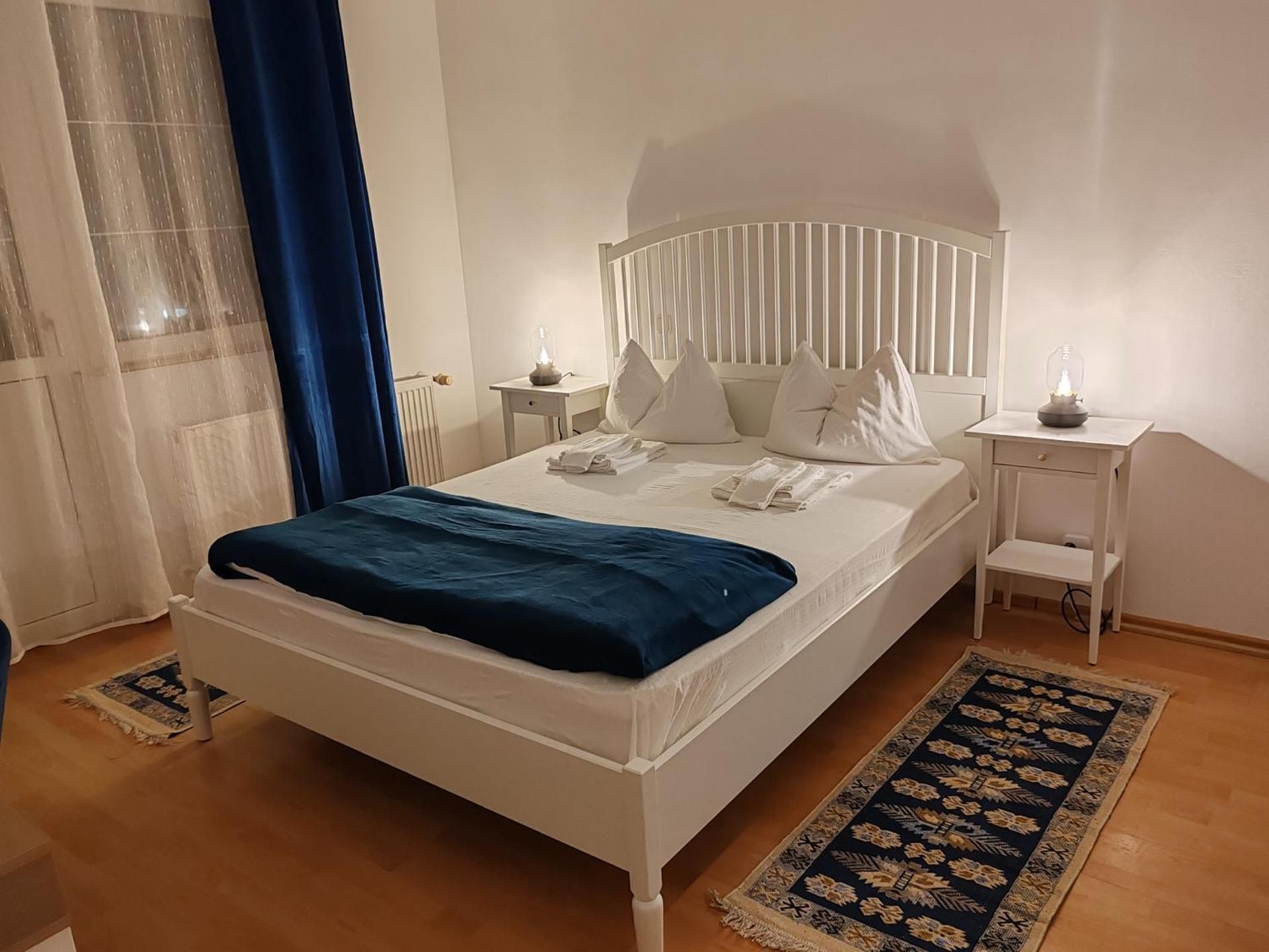 Deluxe Room (2 Adults + 1 Child)