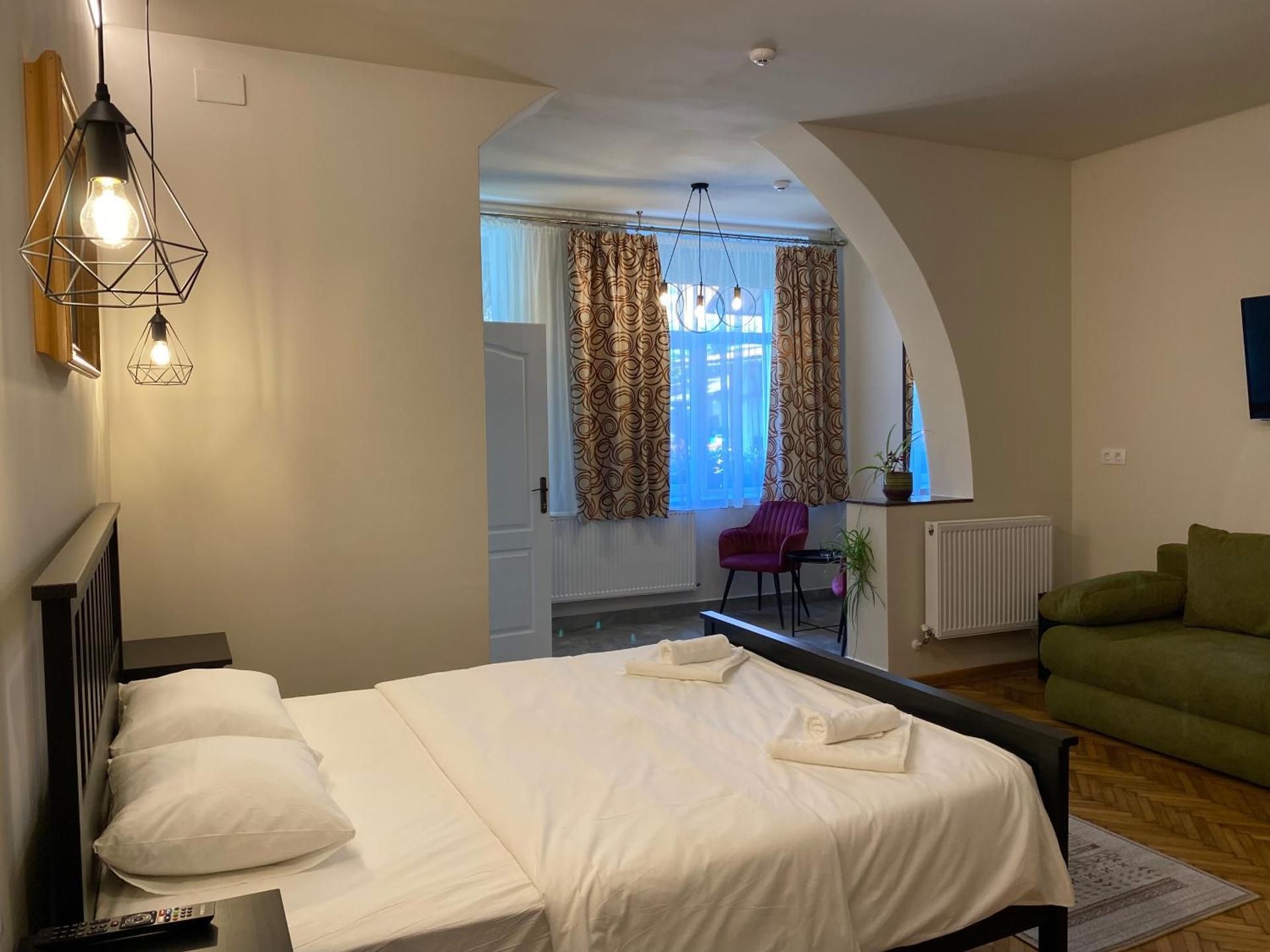 Deluxe Family Room