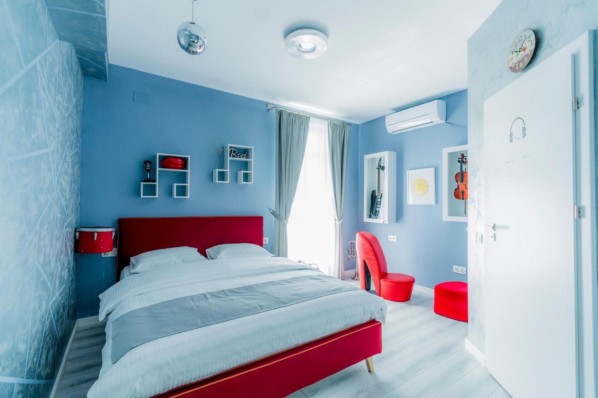 Standard King Room with Mini-bar