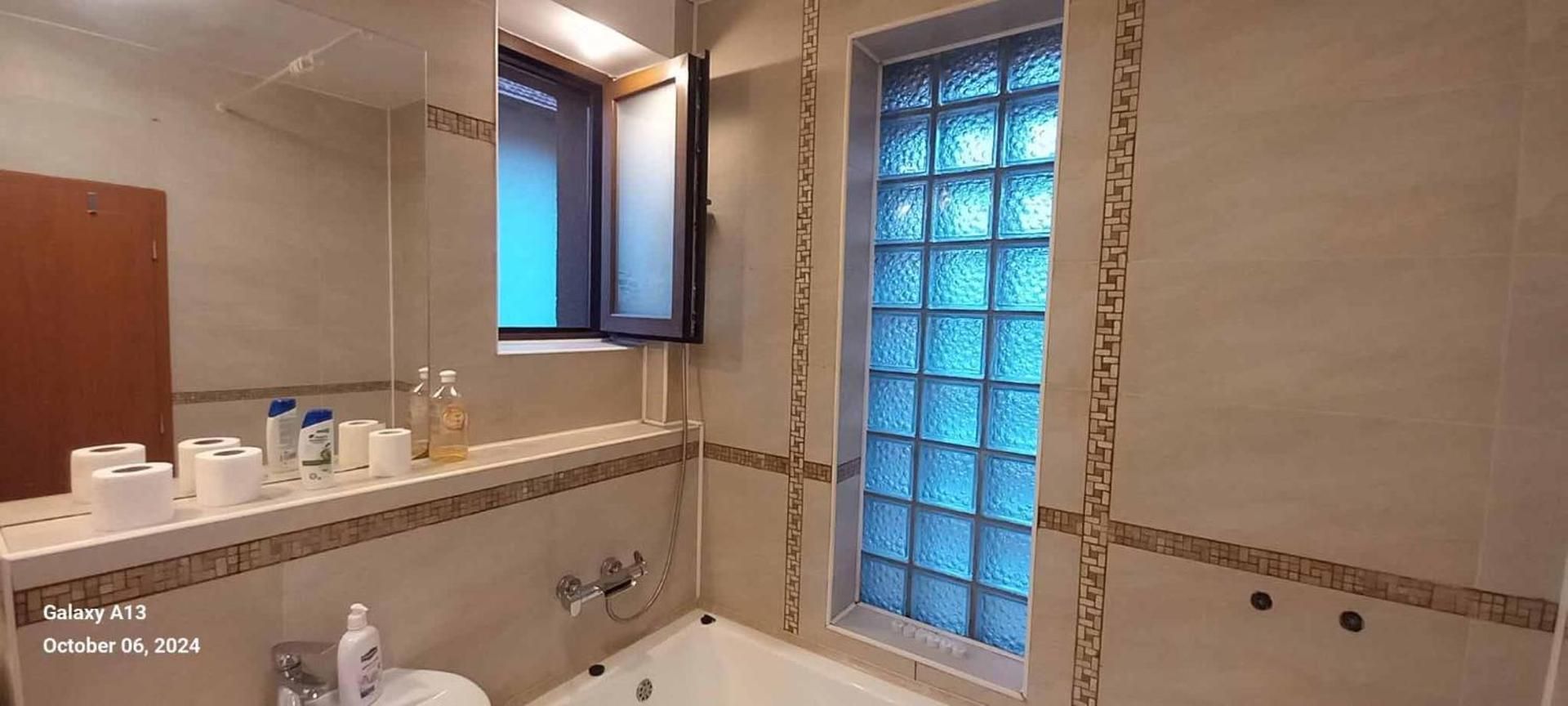 Two-Bedroom Deluxe Apartment with Balcony