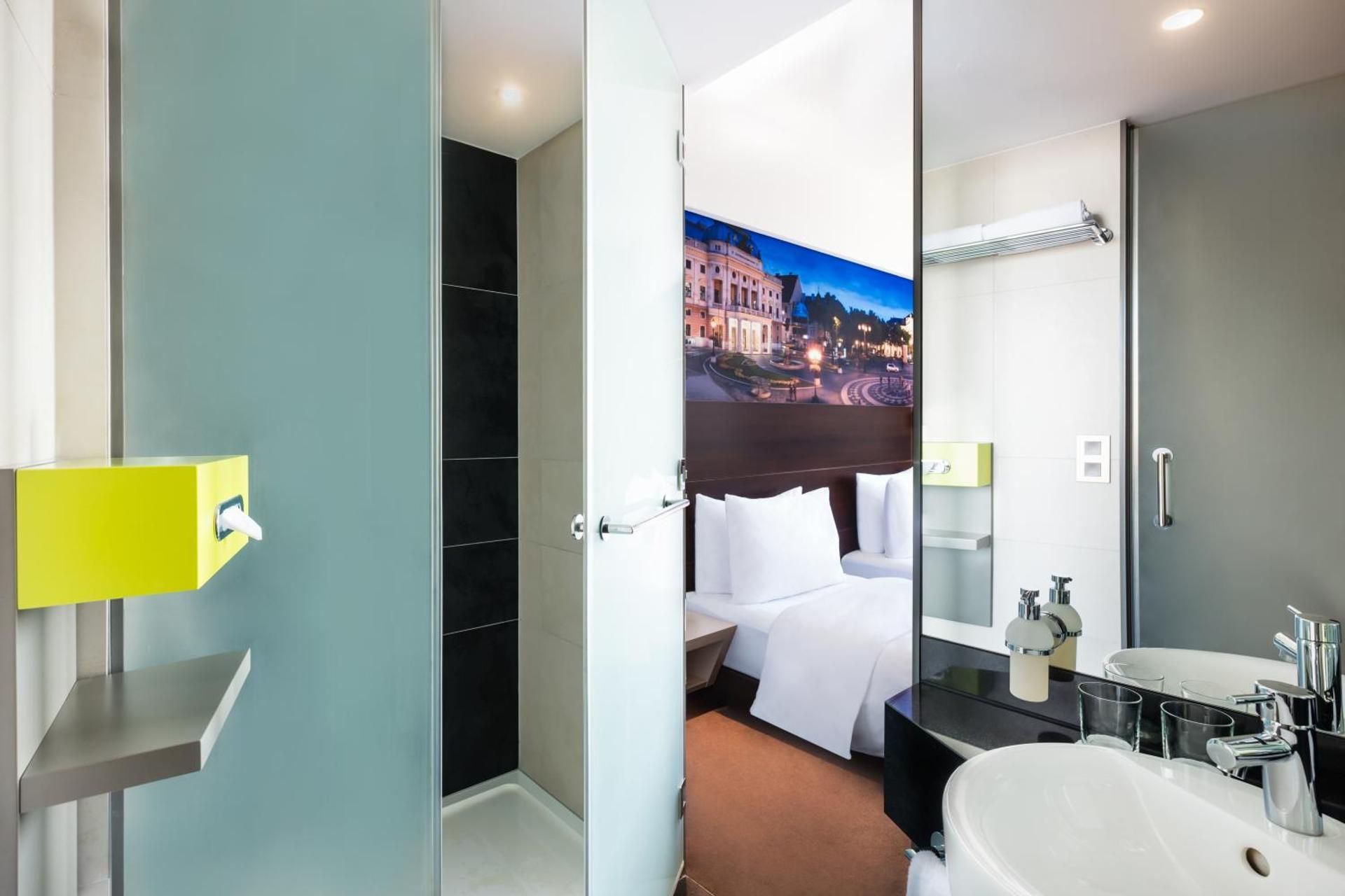 Lindner Hotel Bratislava 2 Twin Beds 3