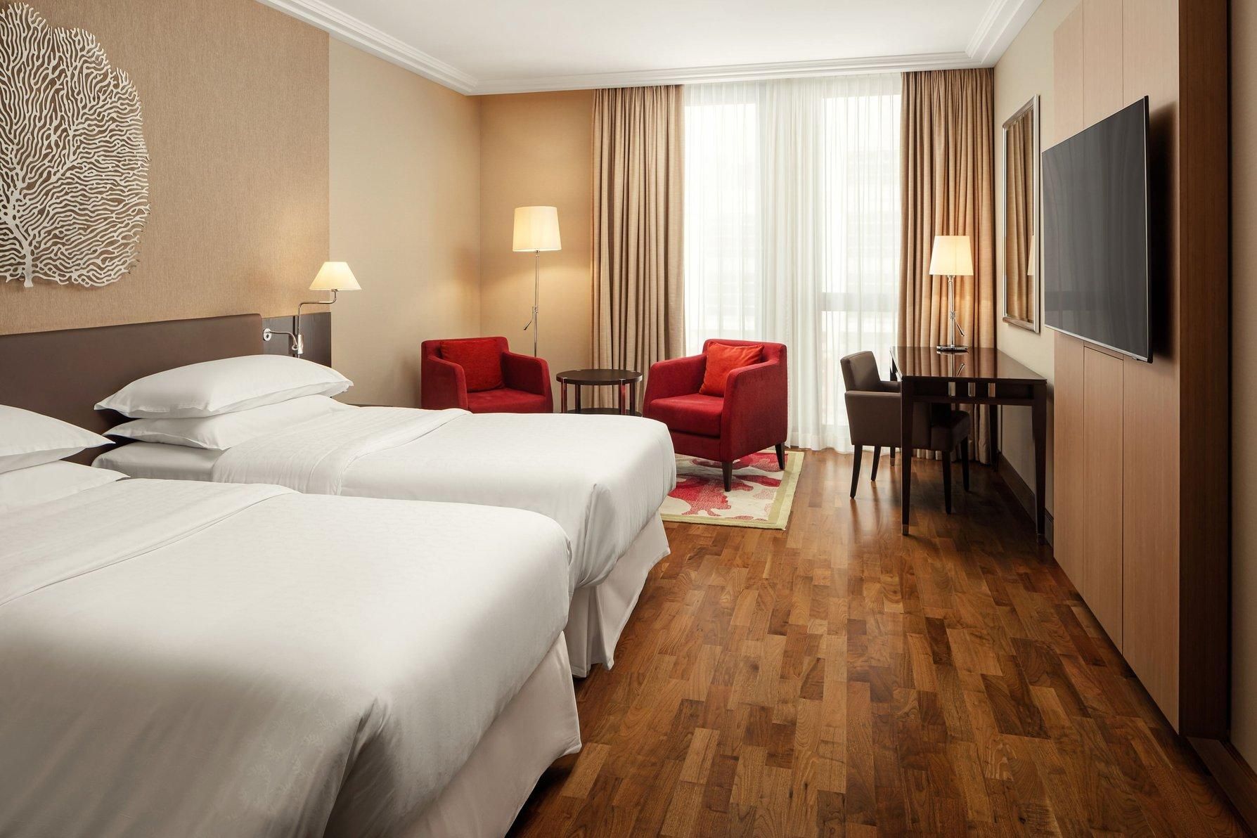 Club, Club Lounge Access, Larger Guest Room, 2 Twin
