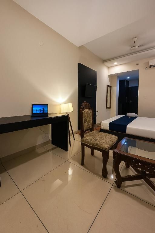 Hotel JB Residency, Zirakpur Deluxe Room 3