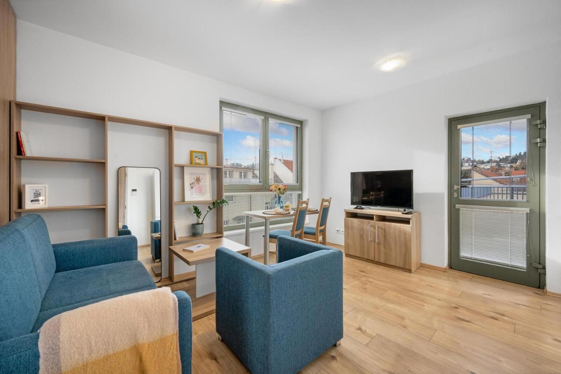Studio Apartment