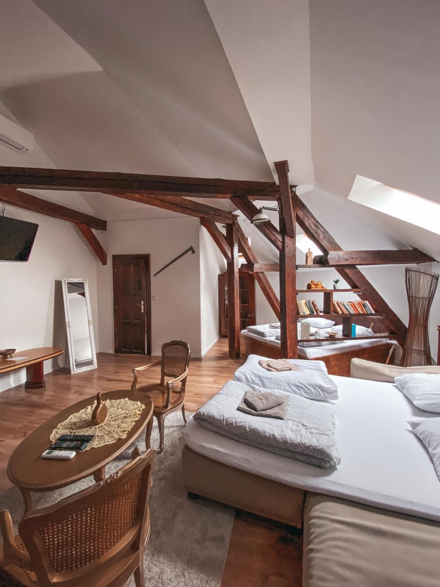 Deluxe Family Suite